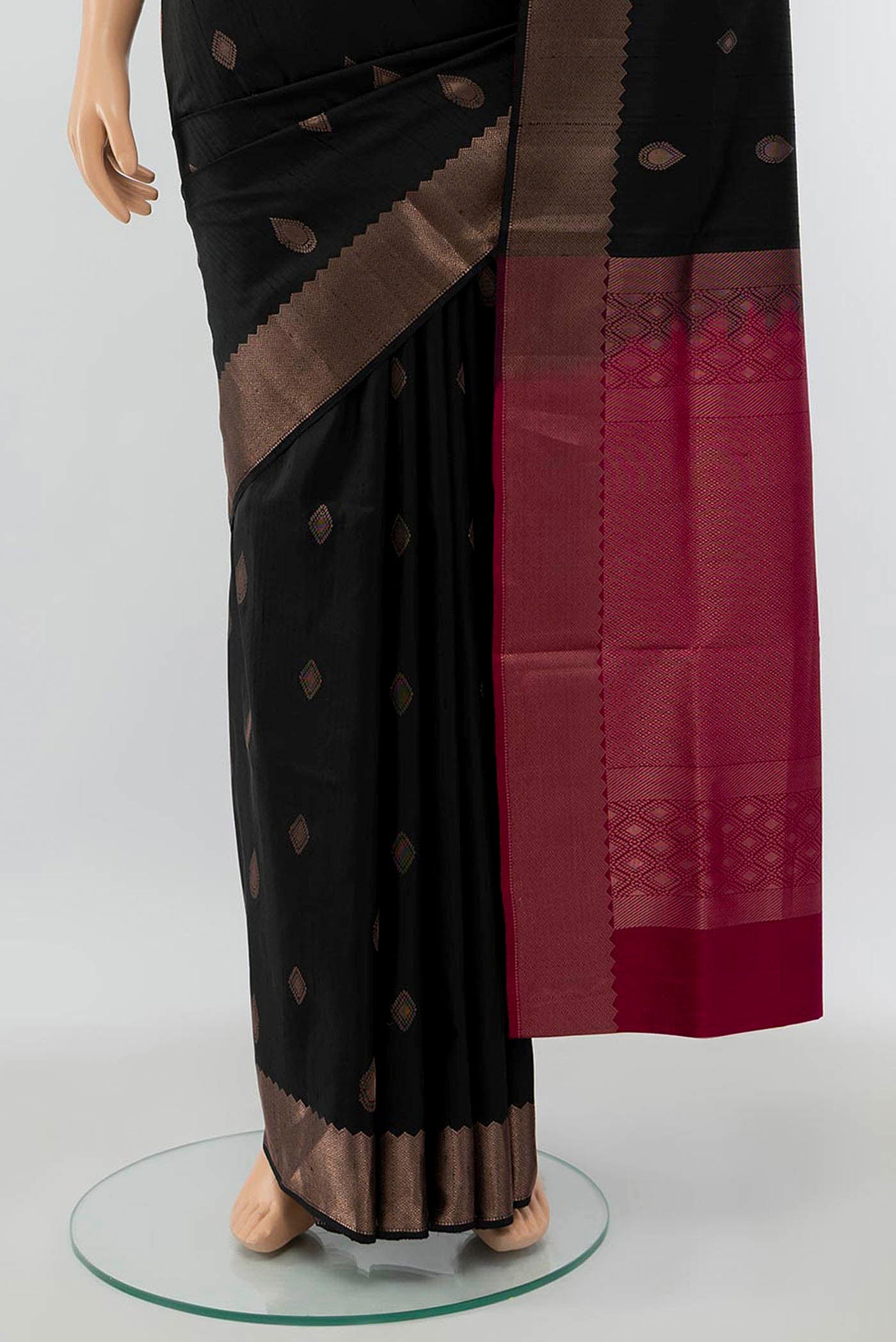 pleats pallu