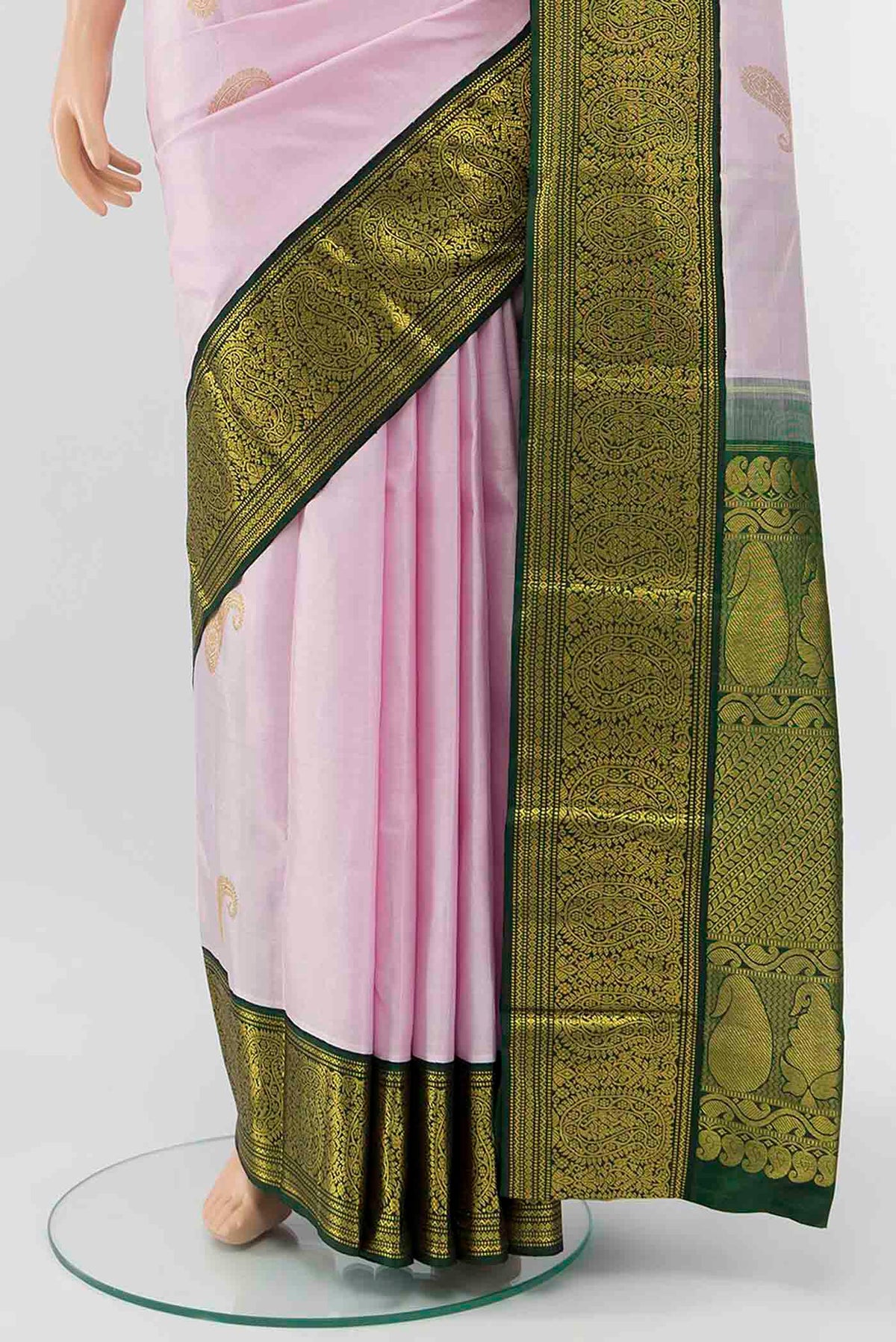 Pleats and pallu of Pure Silk Pure Zari Rose pink Kanchipuram Saree with Zari Butta on the body and Zari Border