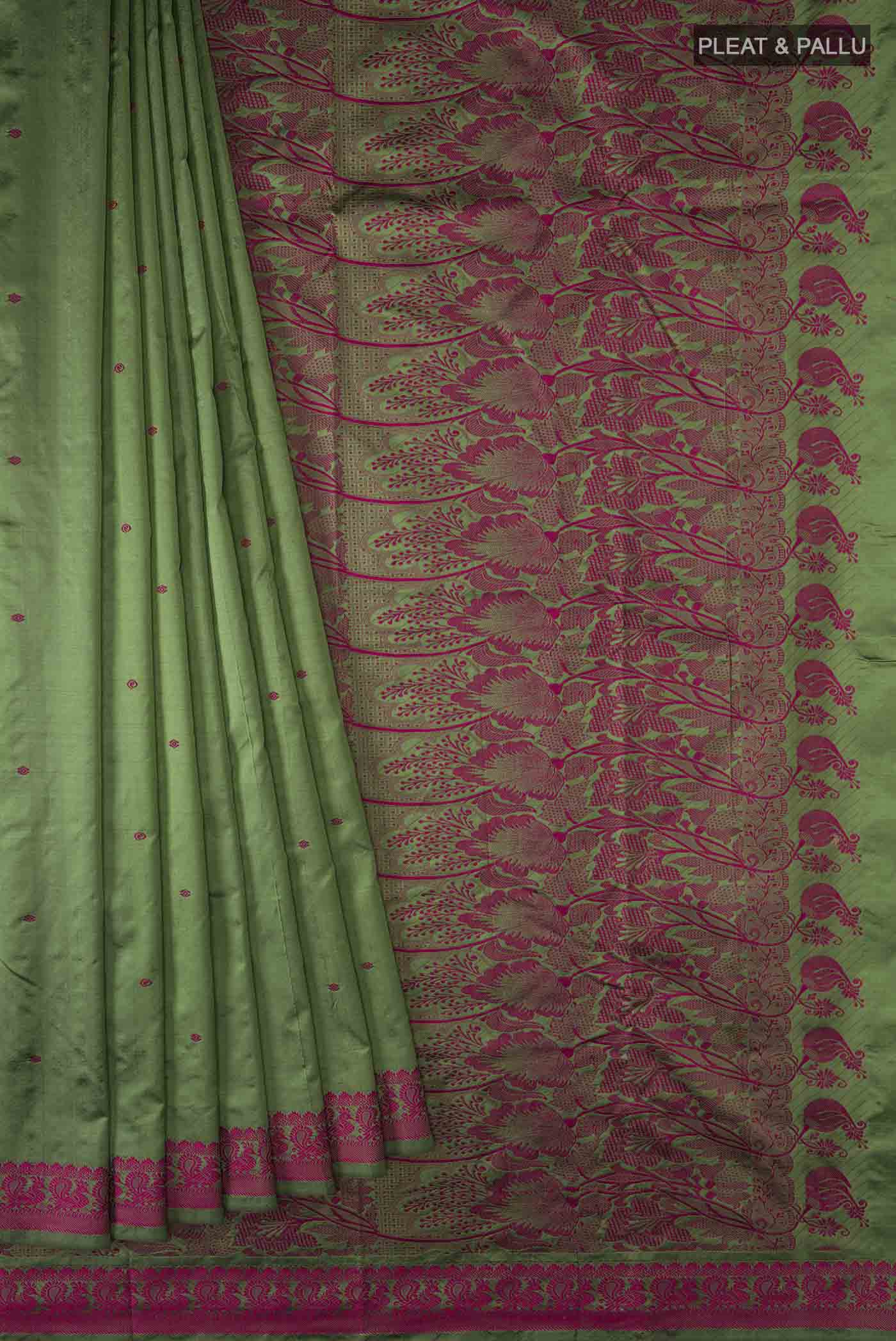 pleats pallu