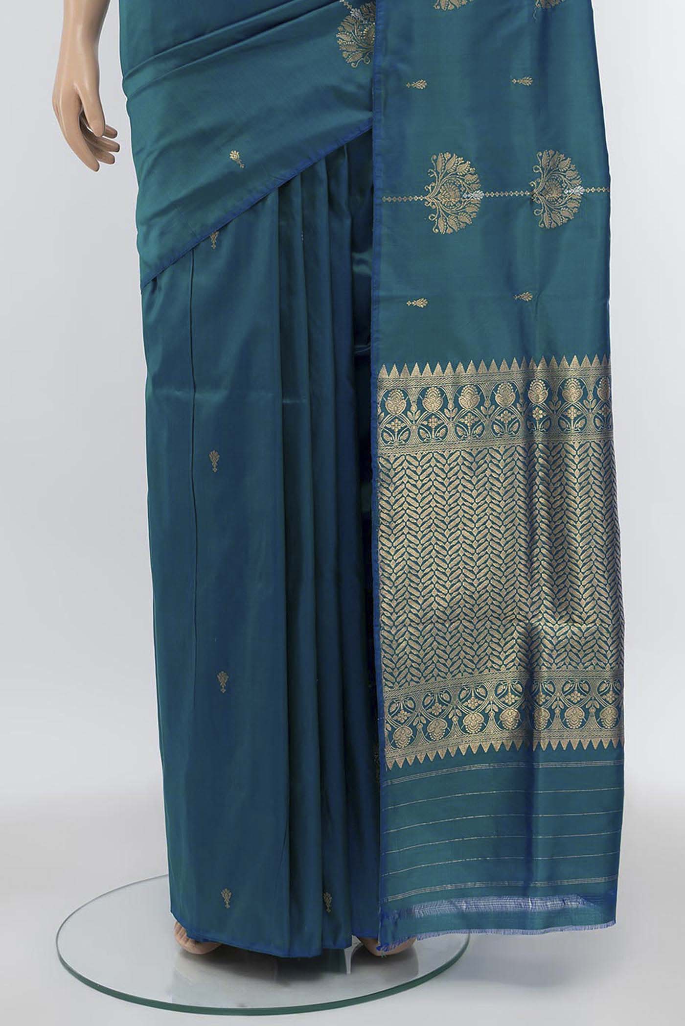 pleats pallu
