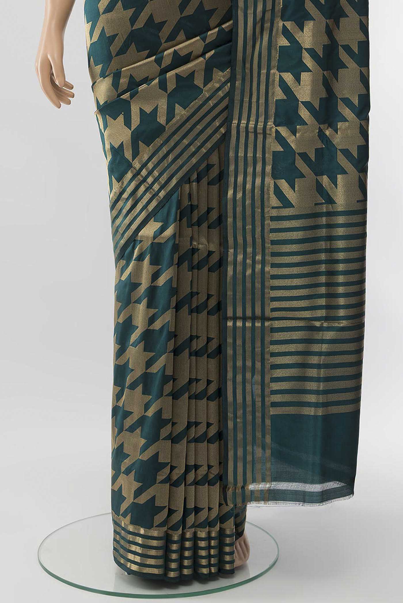 pleats pallu