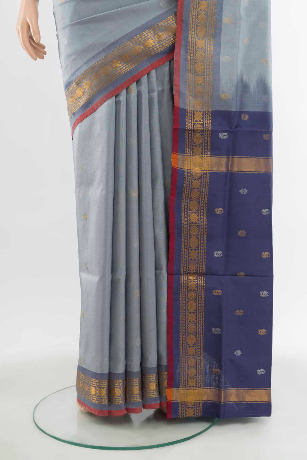 pleats pallu