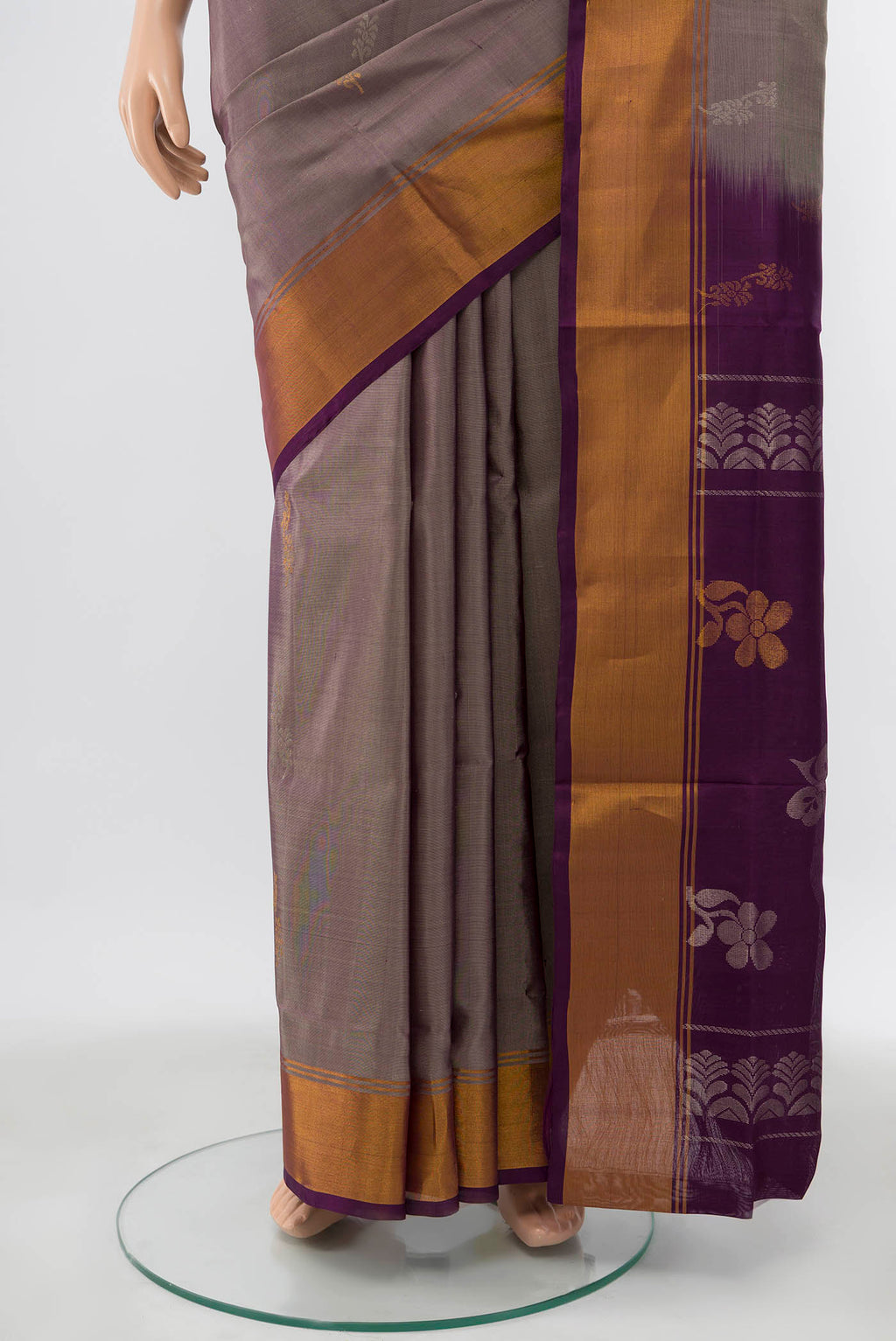 pleats pallu