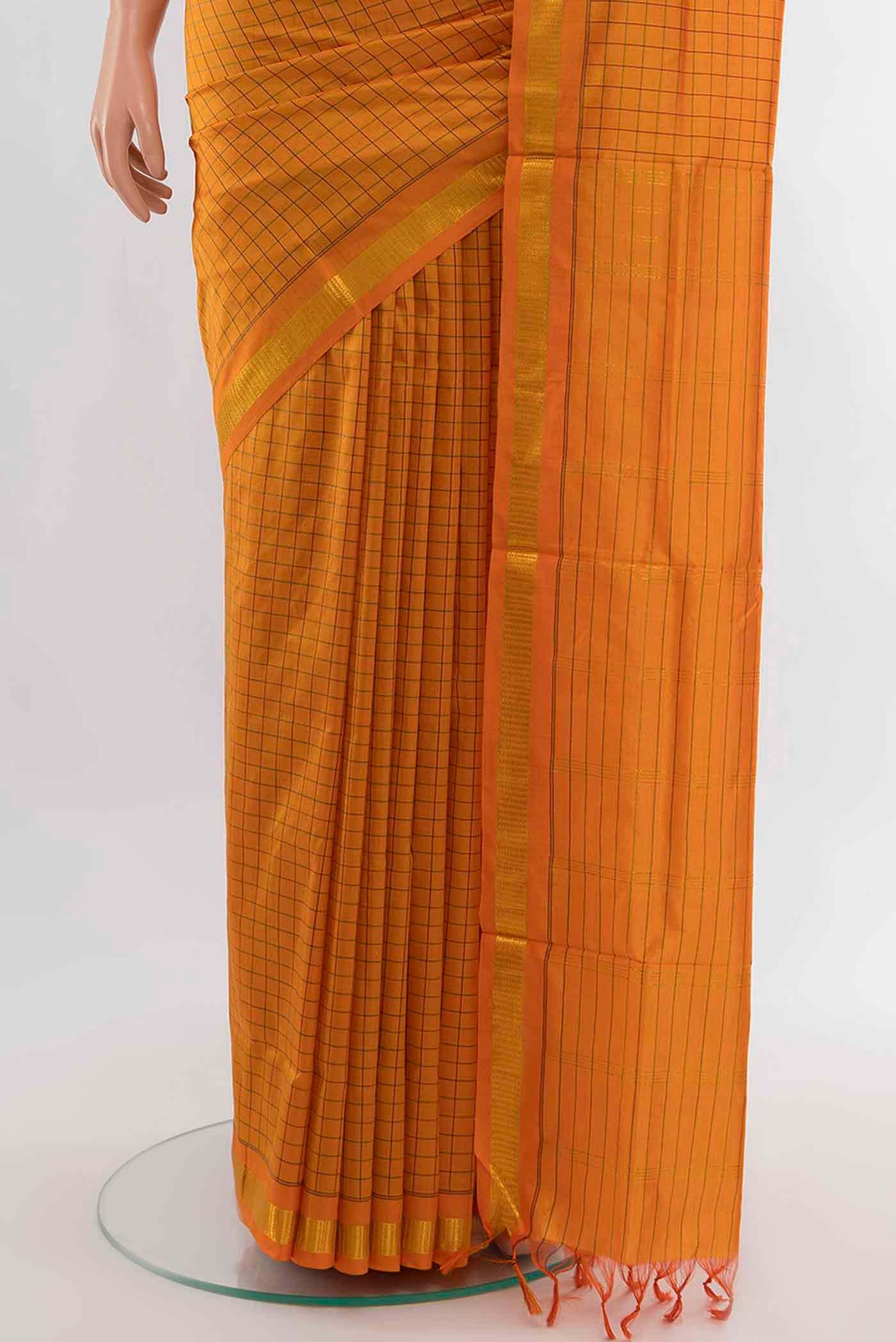 pleats pallu