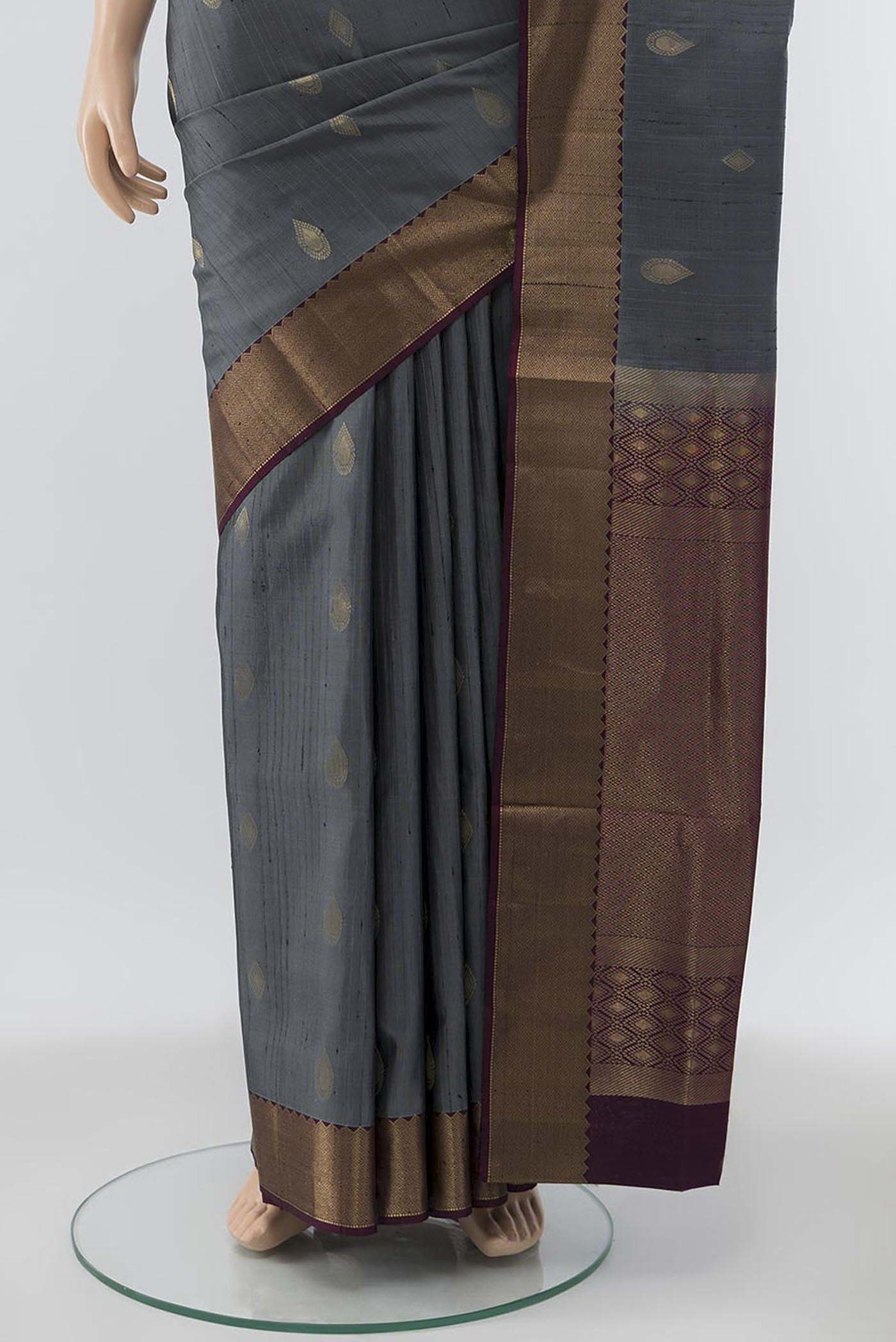 pleats pallu