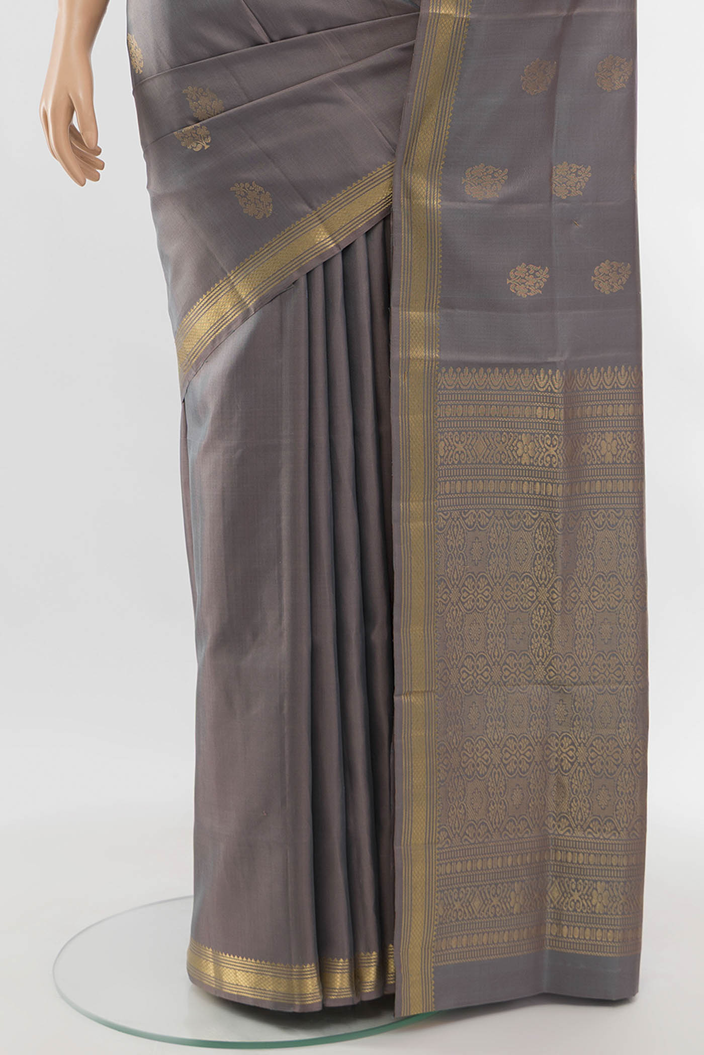 pleats pallu