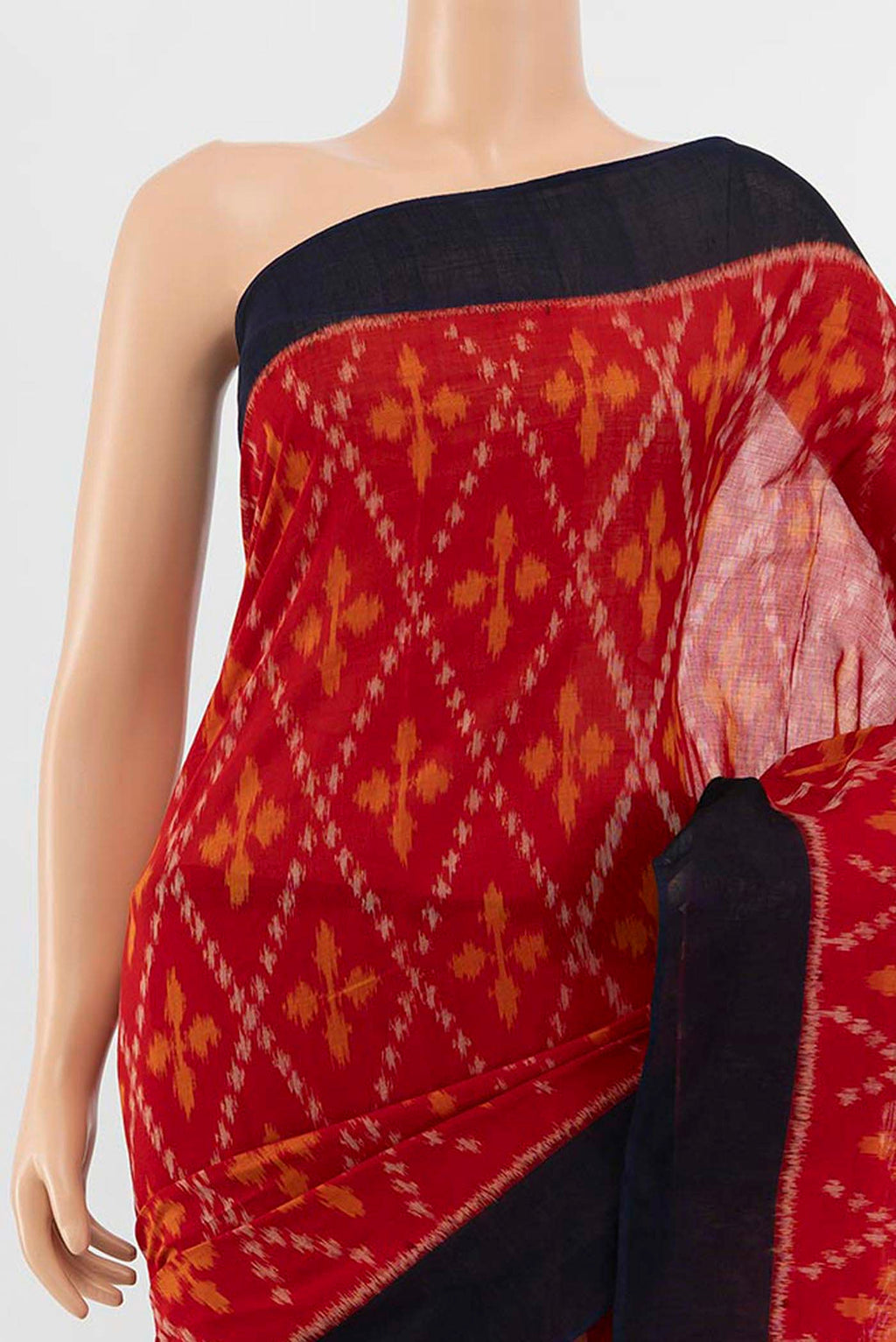 Border image of Red Pochampally Cotton Saree with Pure Ikat on the body and Plain Border