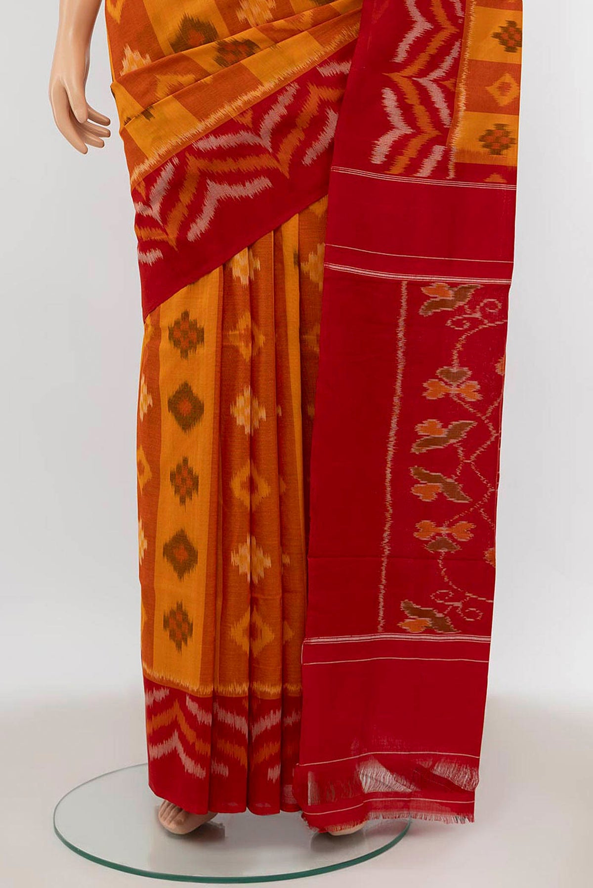 Pleats and pallu of Mustard Pochampally Cotton Saree with Pure Ikat on the body and Plain Border