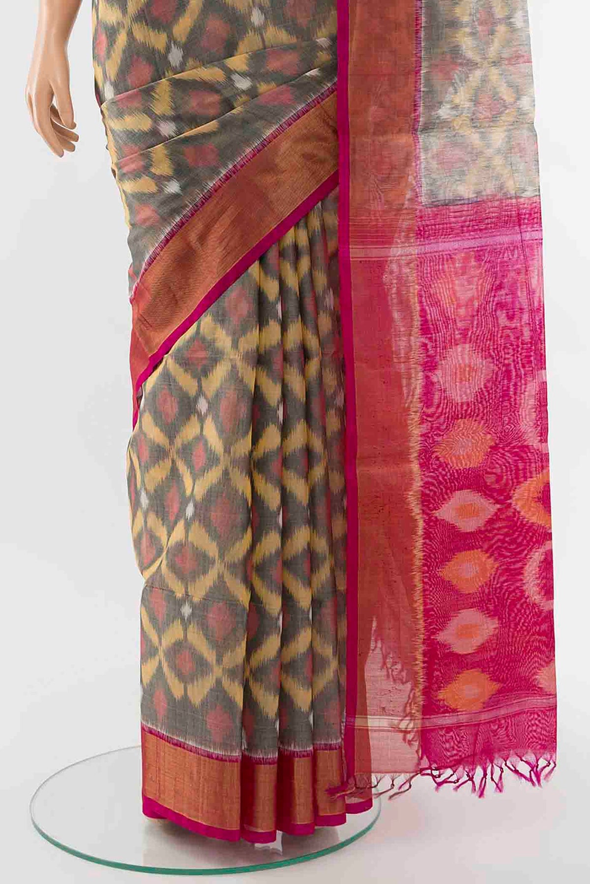 pleats pallu