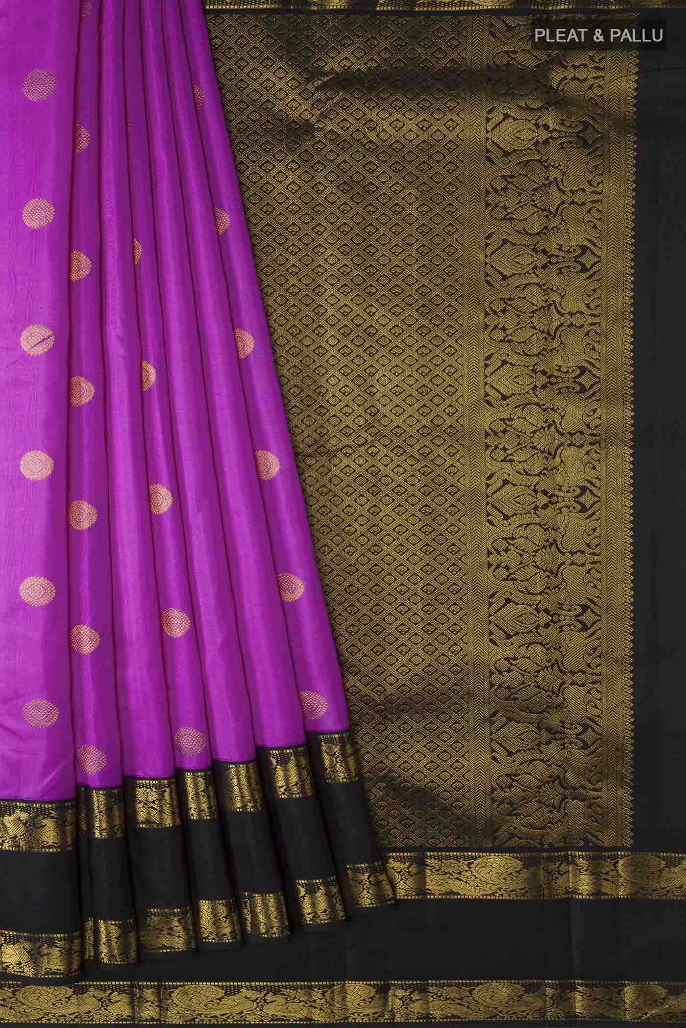 pleats pallu