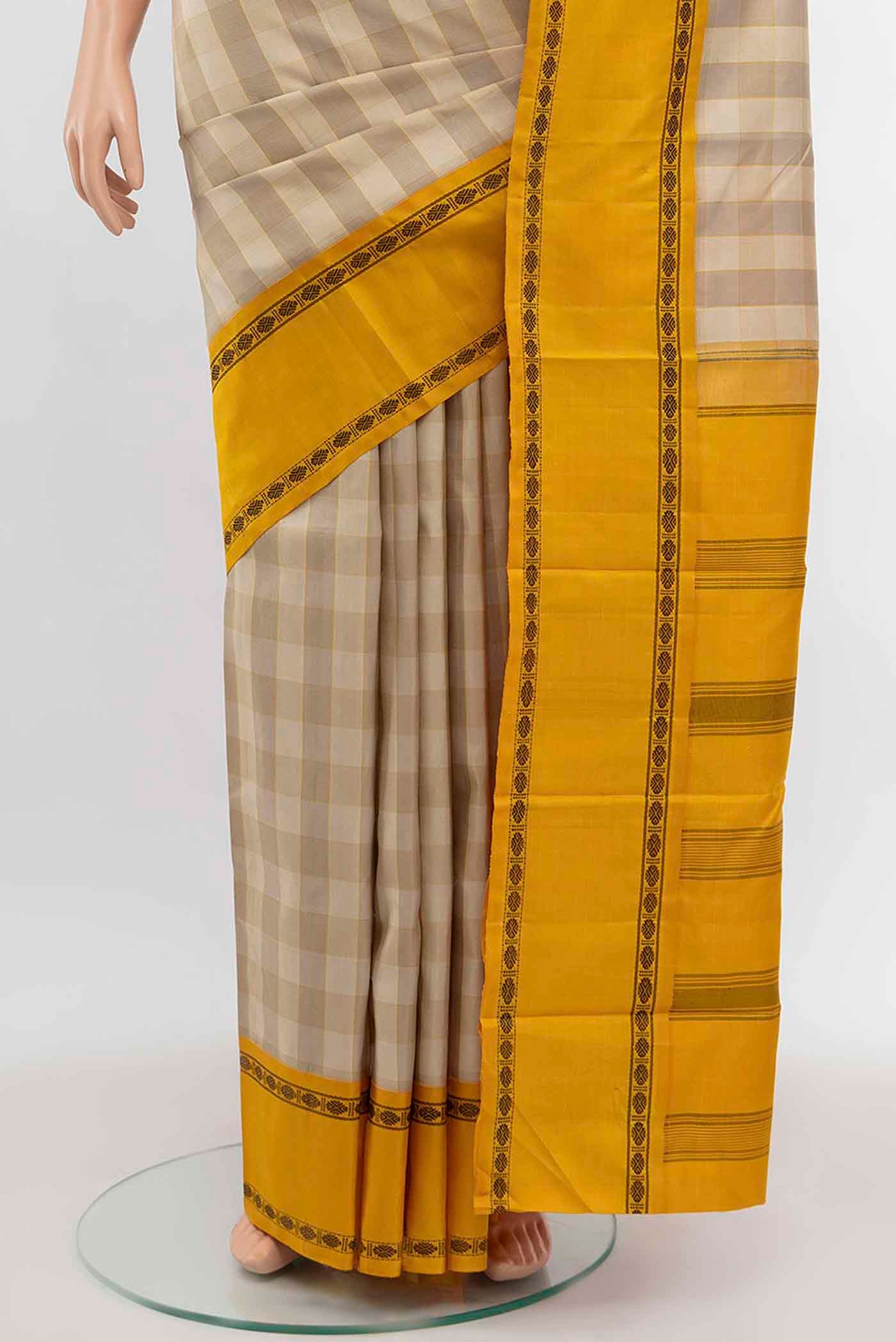pleats pallu