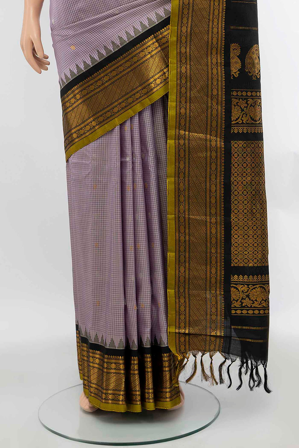 pleats pallu