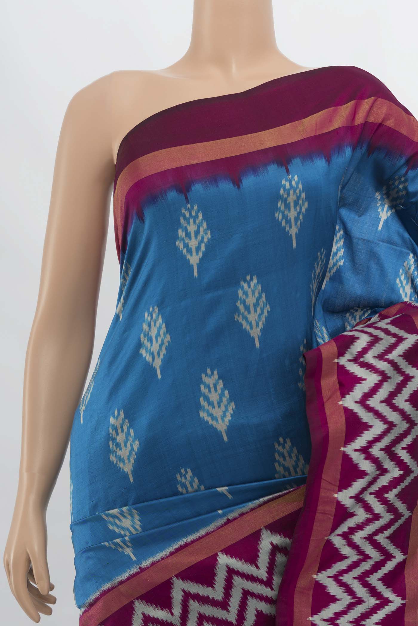 Border image of Dark Blue Pochampally Saree with Ikat Print on the body and Zari Border. 
