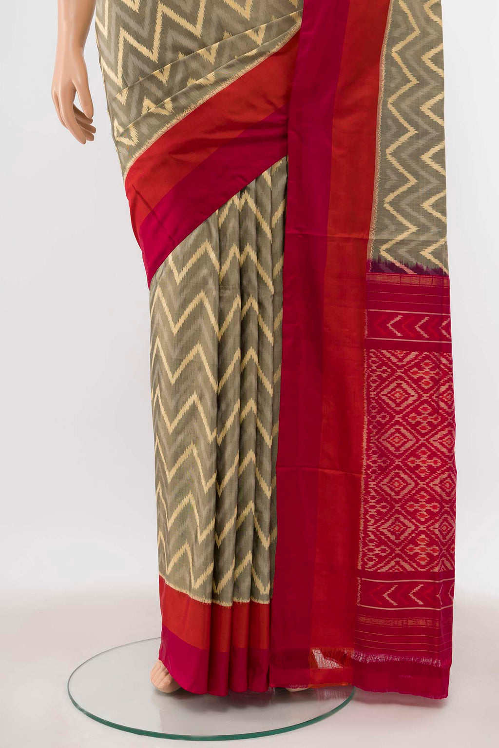 pleats pallu