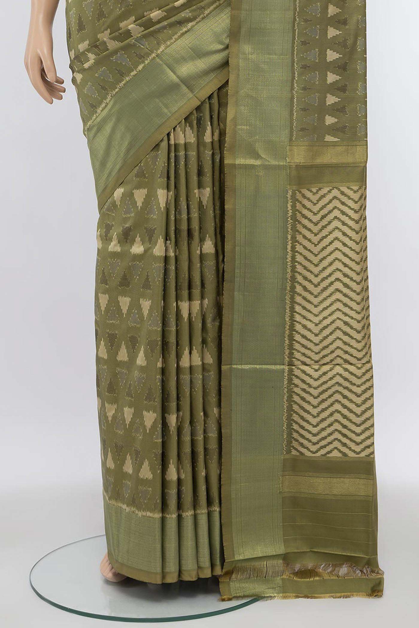 pleats pallu