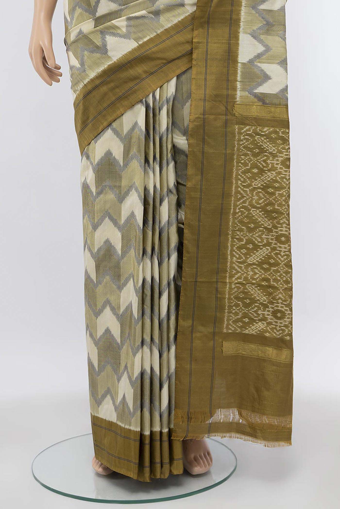 pleats pallu