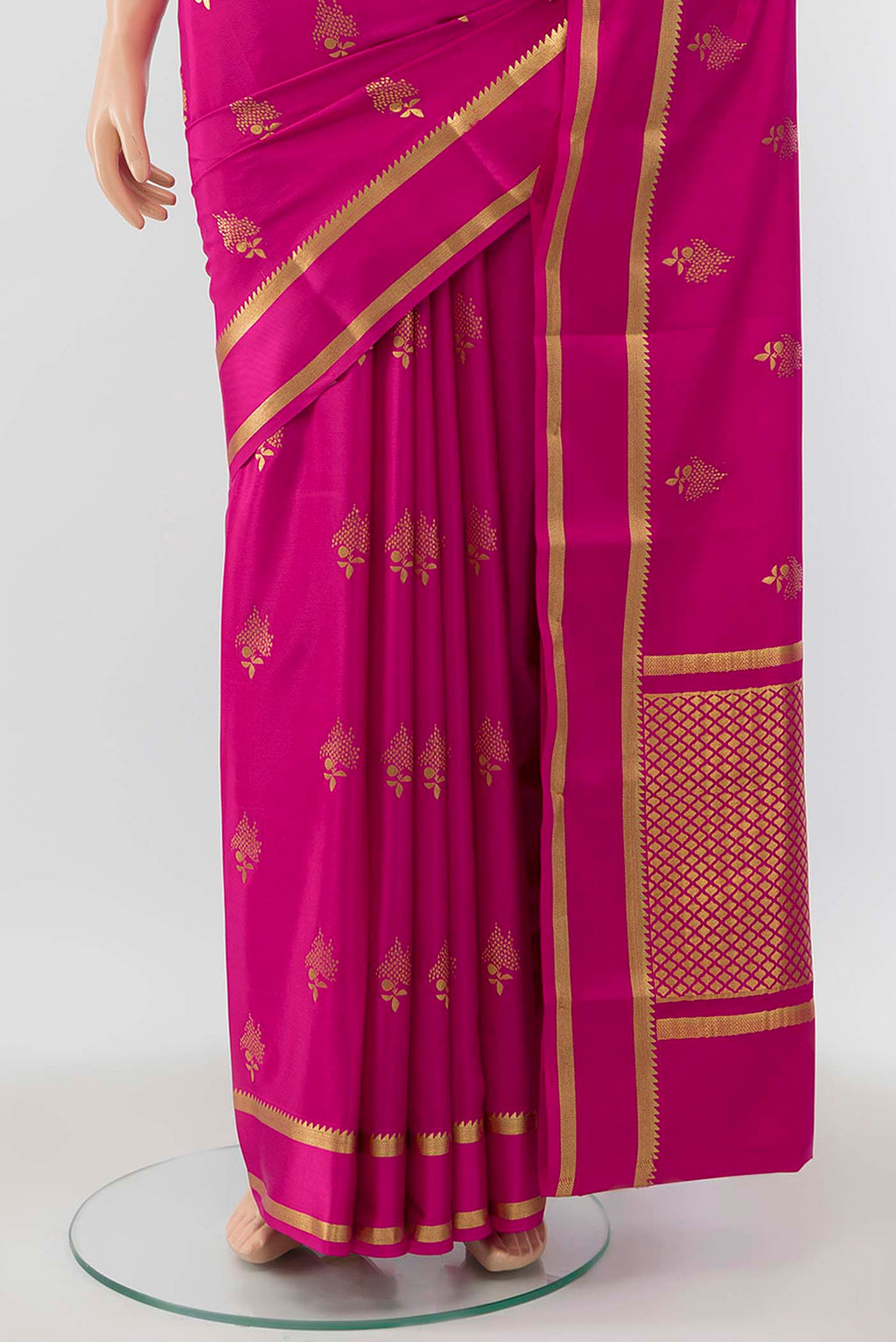 pleats pallu