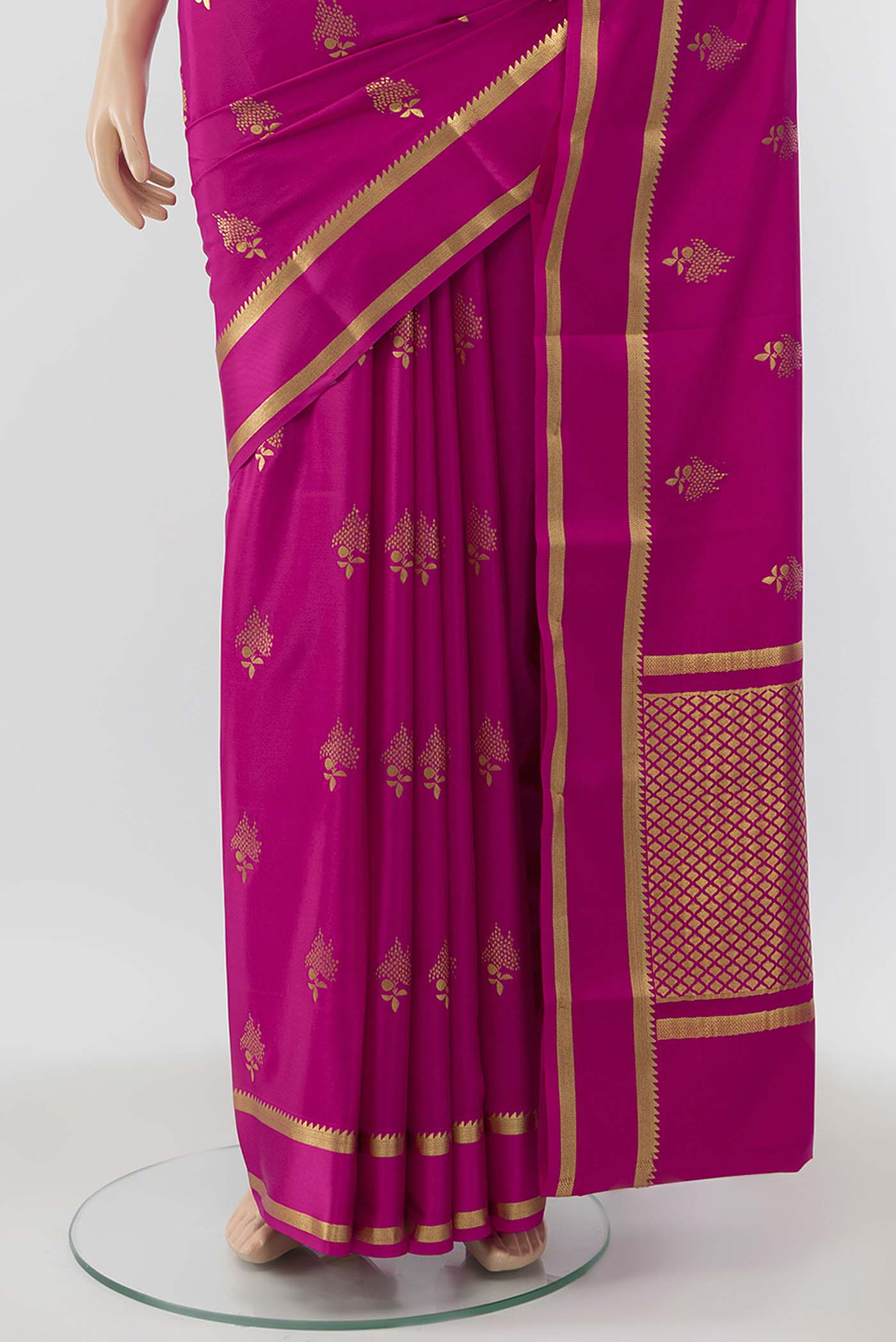 pleats pallu