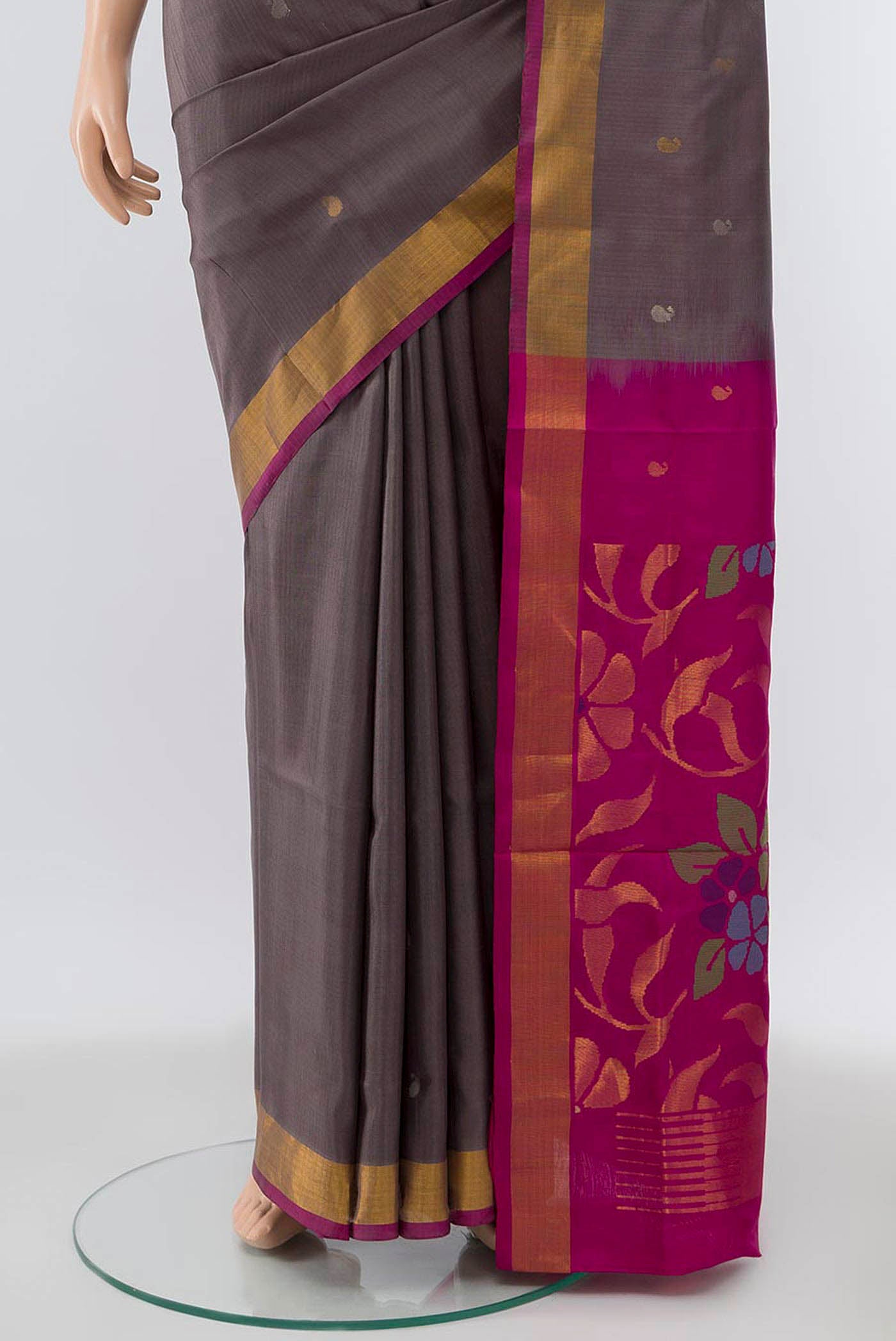 pleats pallu