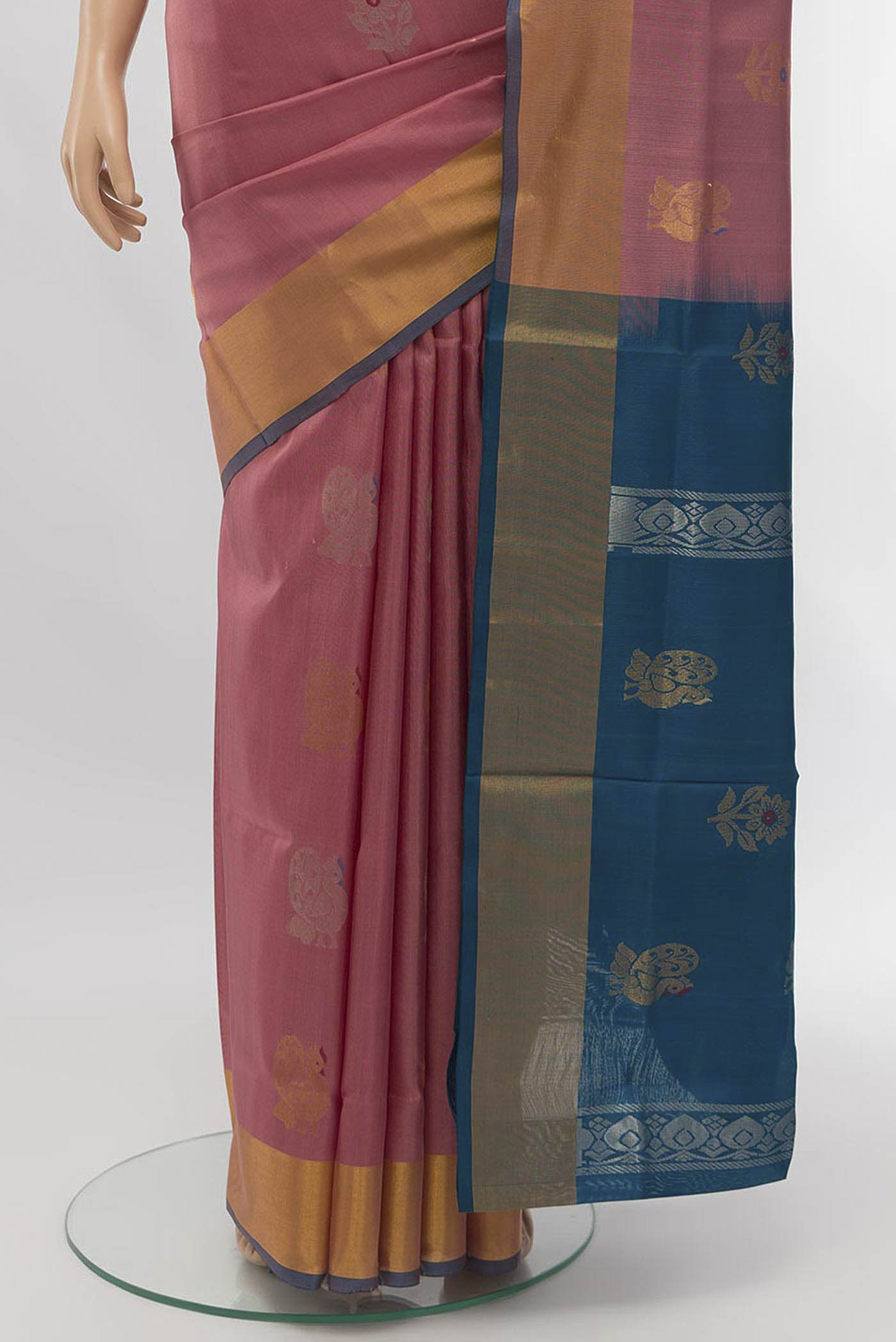 pleats pallu