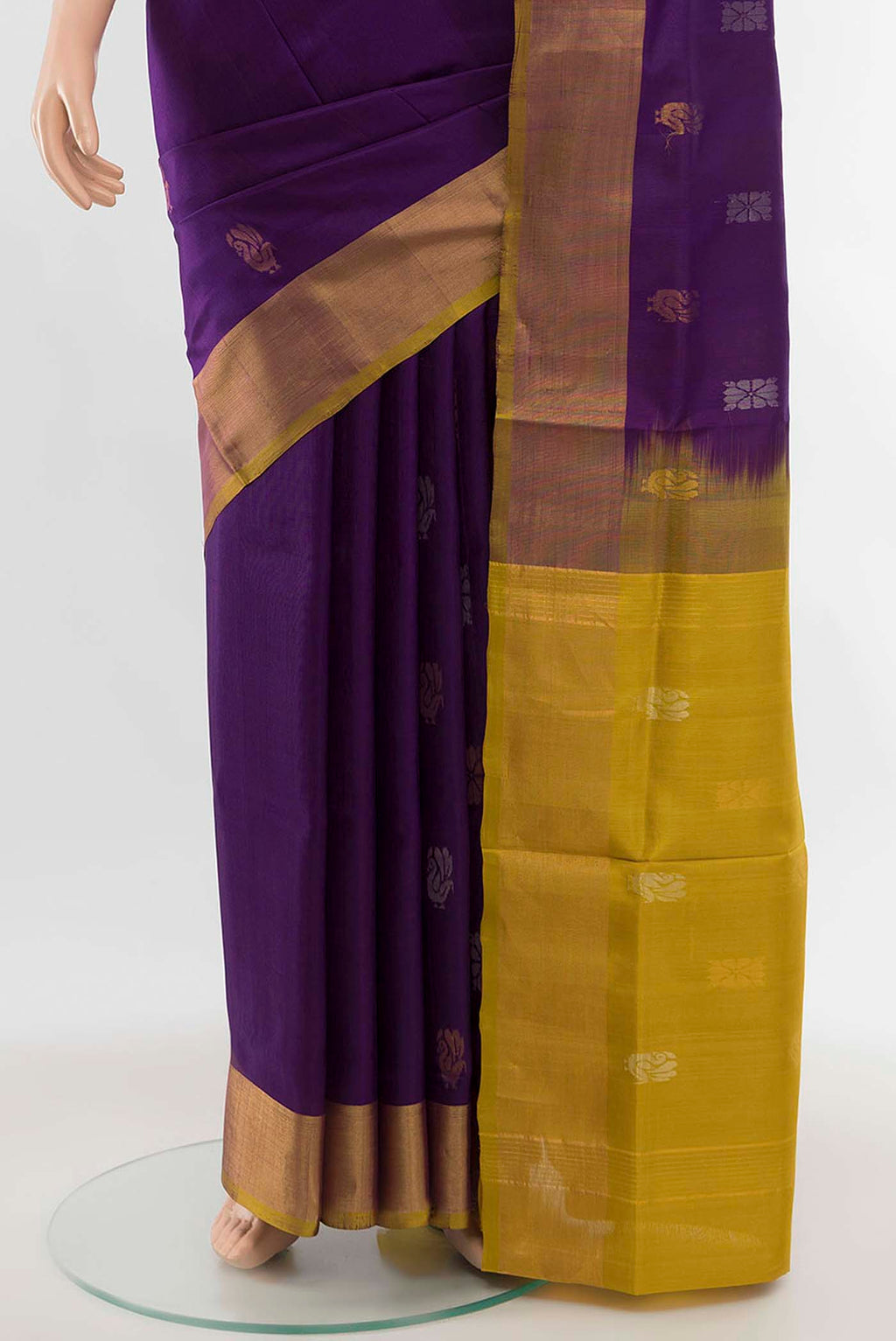 pleats pallu