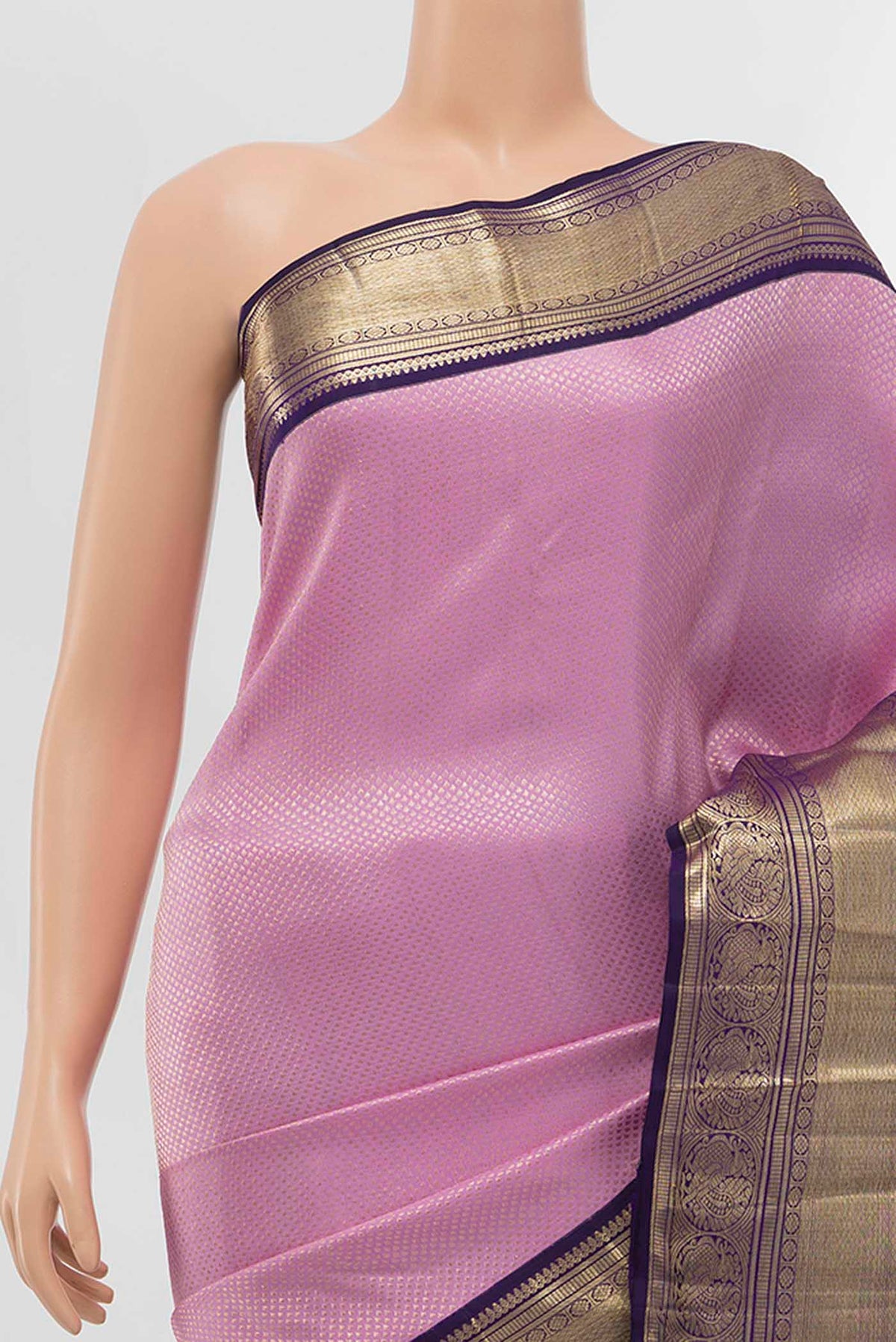 Border image of Lavender Kanchipuram Silk Saree with Zari Brocade on the body and Zari Border