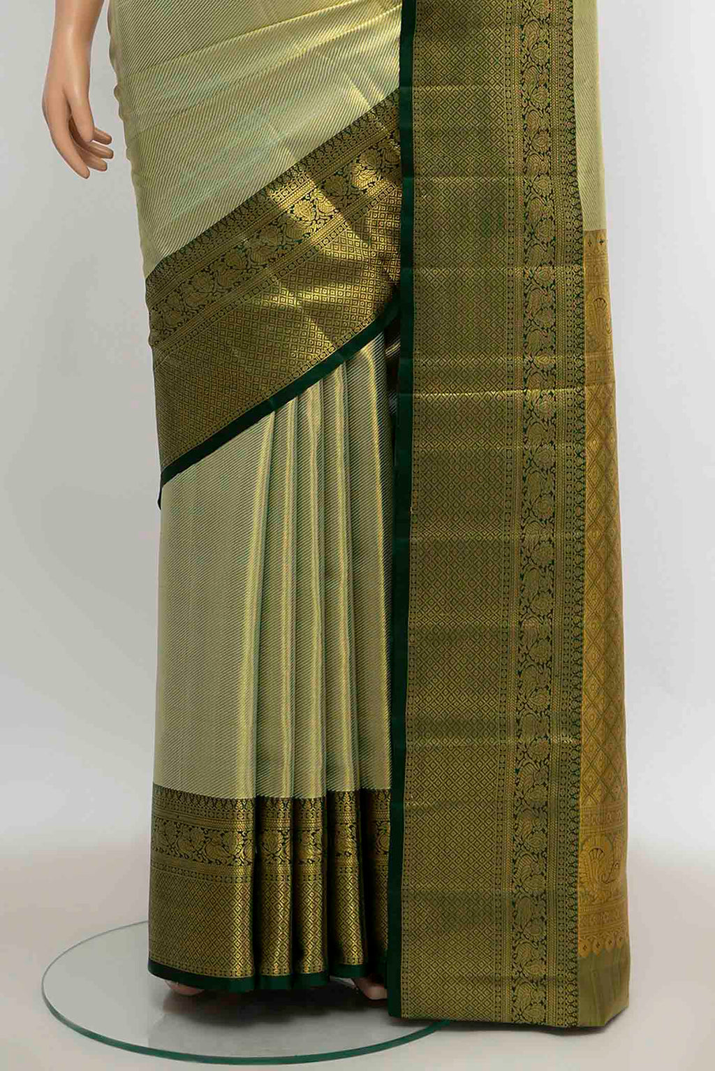 pleats pallu