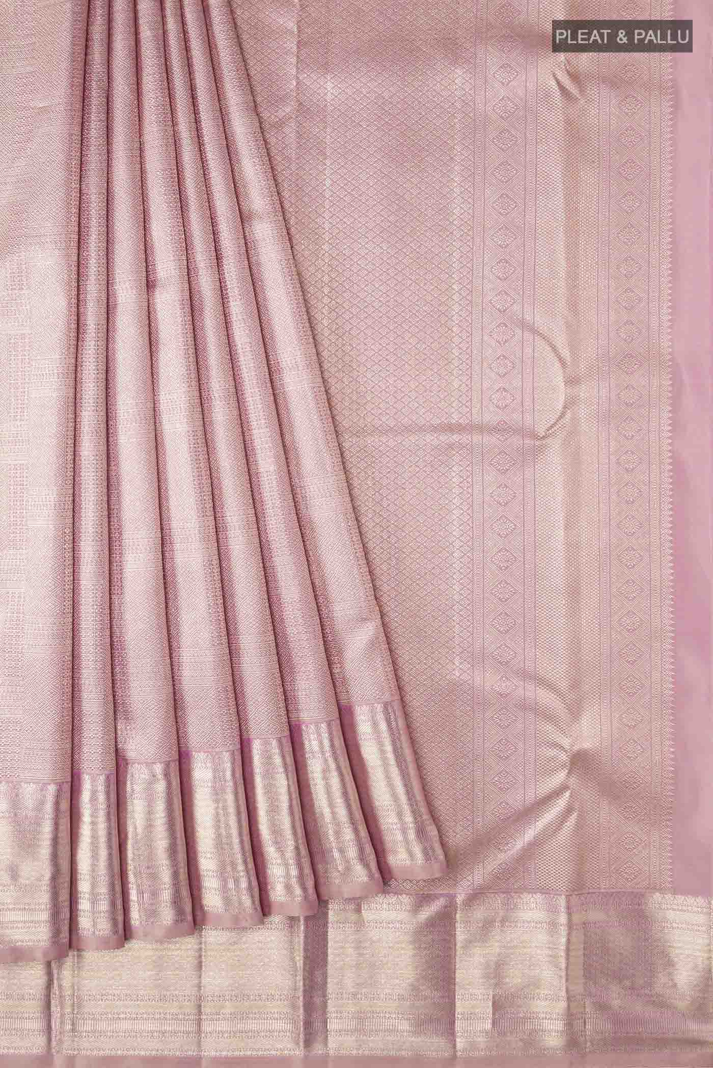 pleats pallu