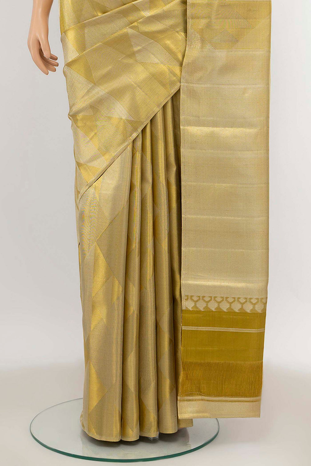 pleats pallu