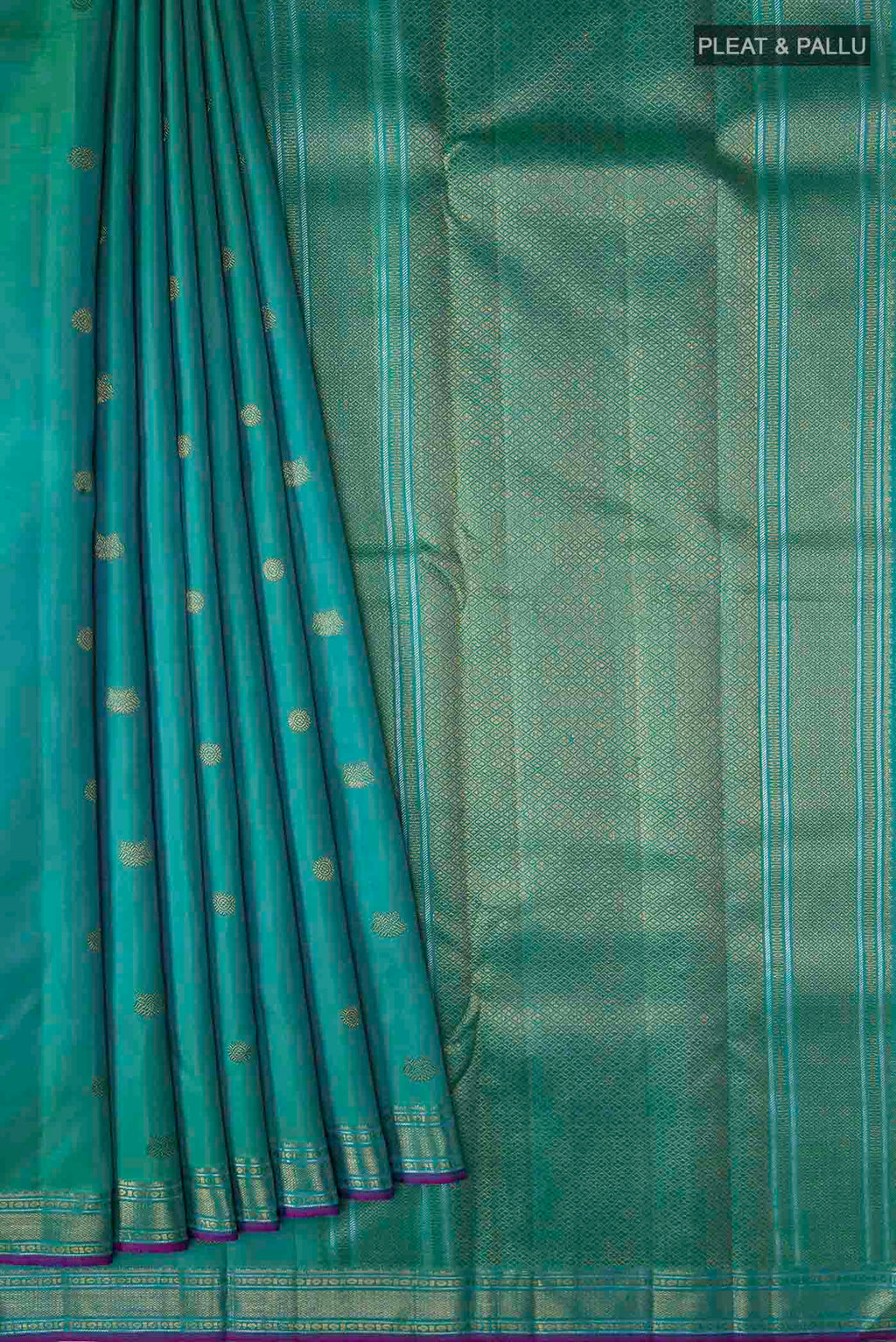 pleats pallu