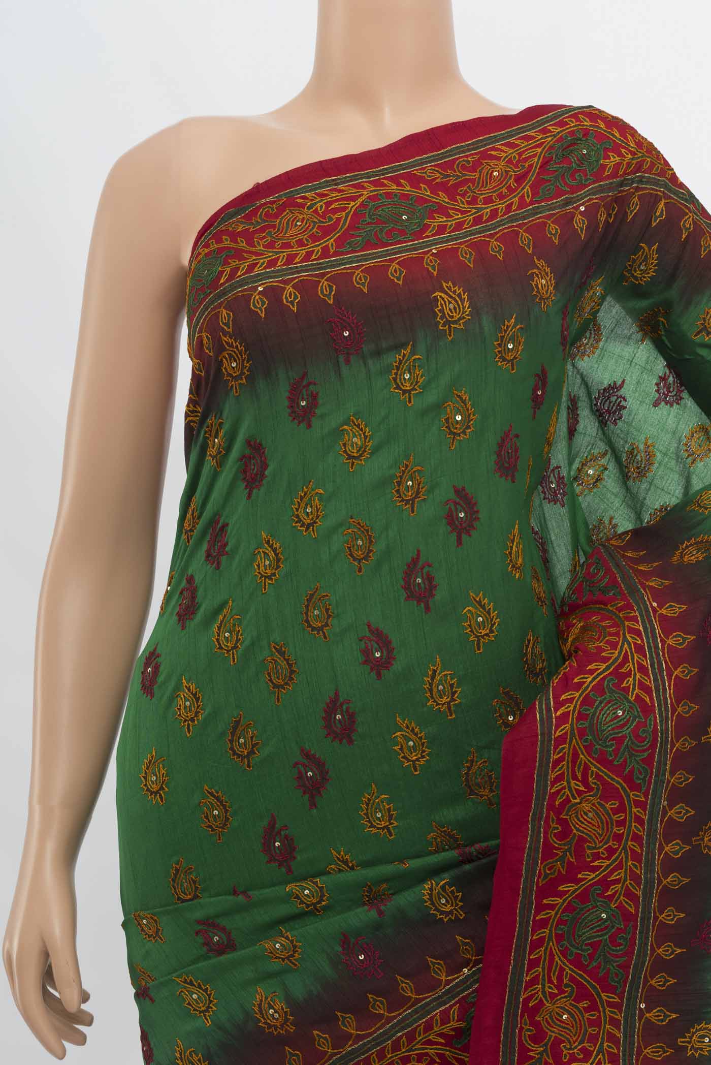 Border image of Bottle Green Art Silk Saree with Embroidery on the body and Embroidery Border. 