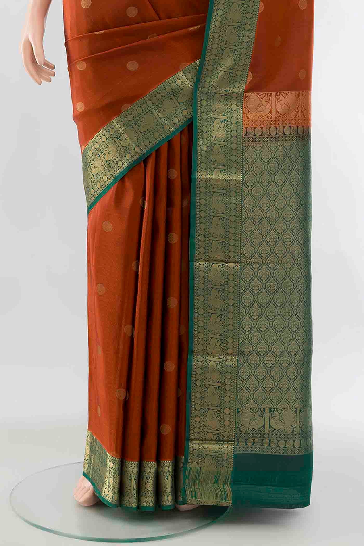 pleats pallu