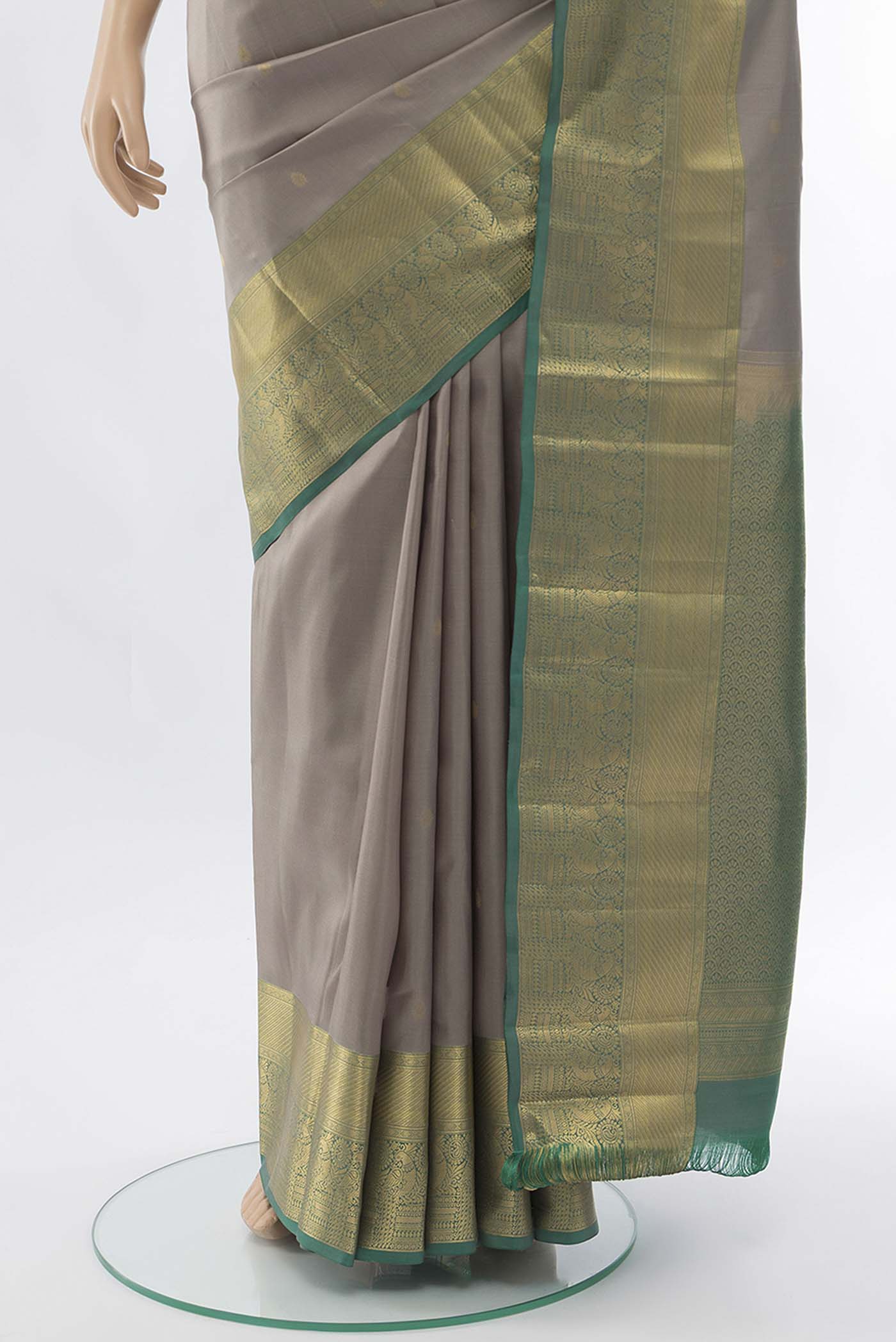 pleats pallu