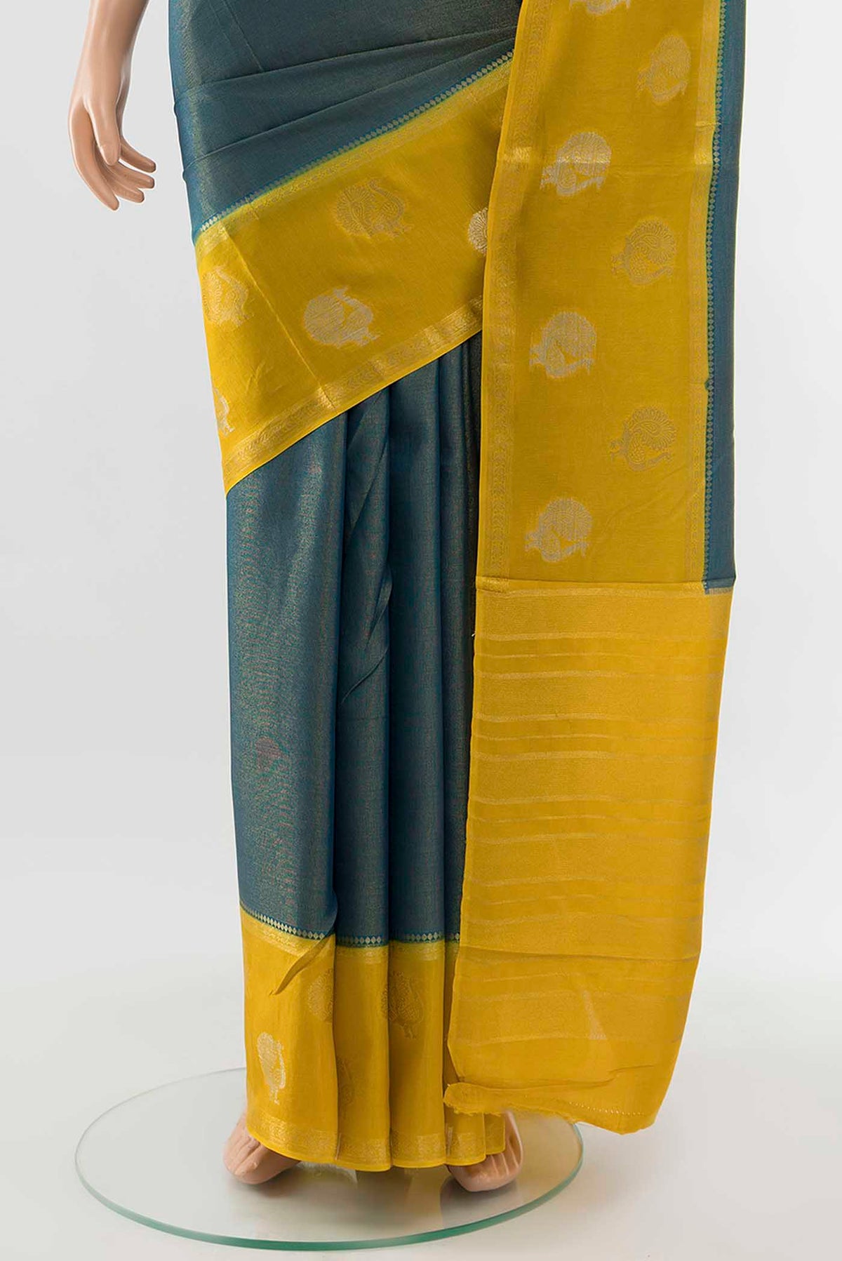 pleats pallu