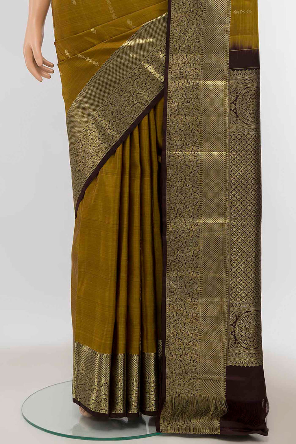 pleats pallu