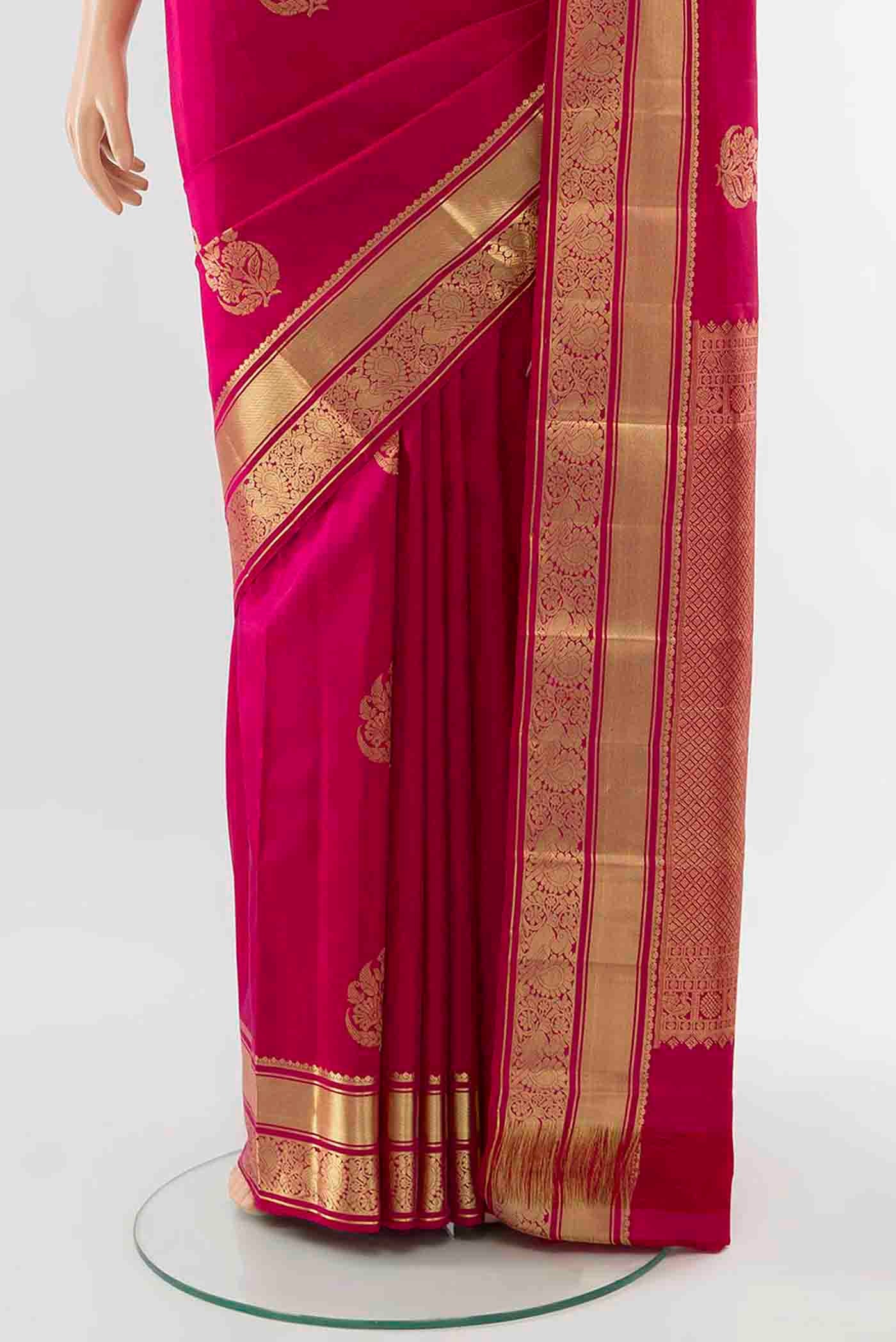 pleats pallu