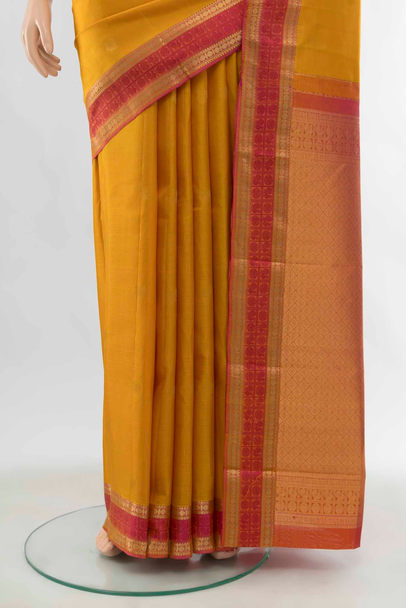 pleats pallu