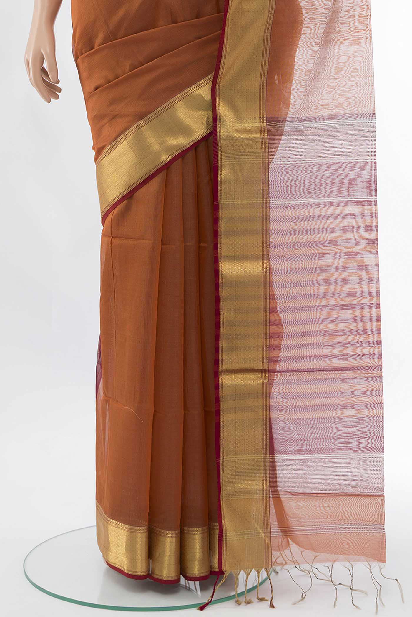 pleats pallu