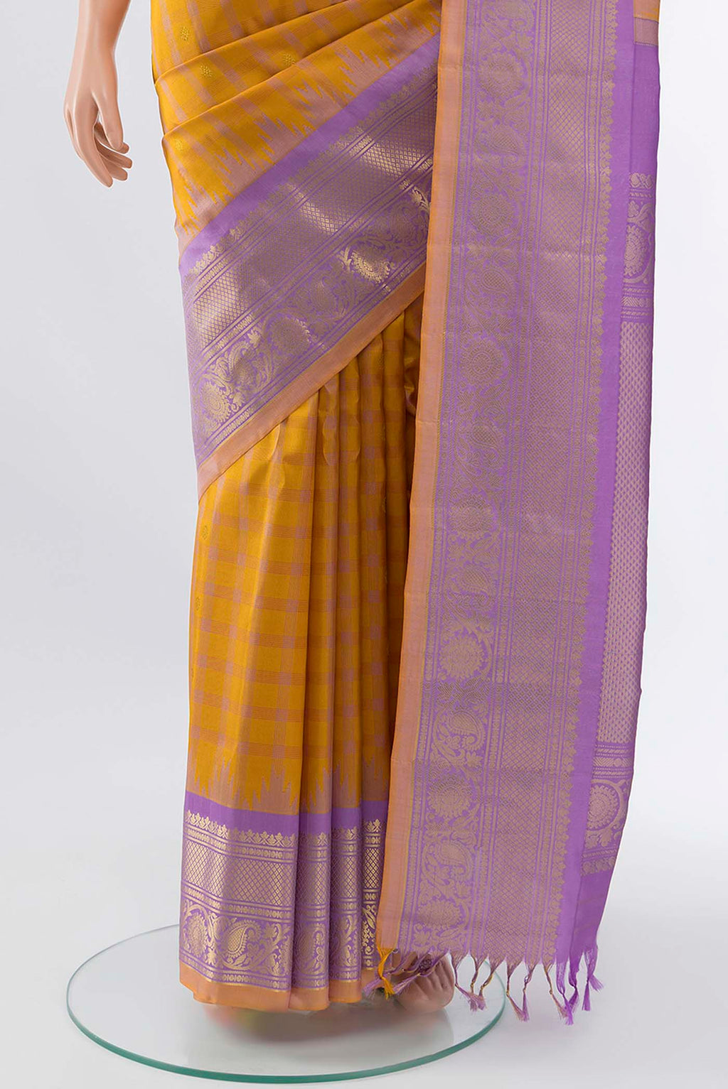 pleats pallu