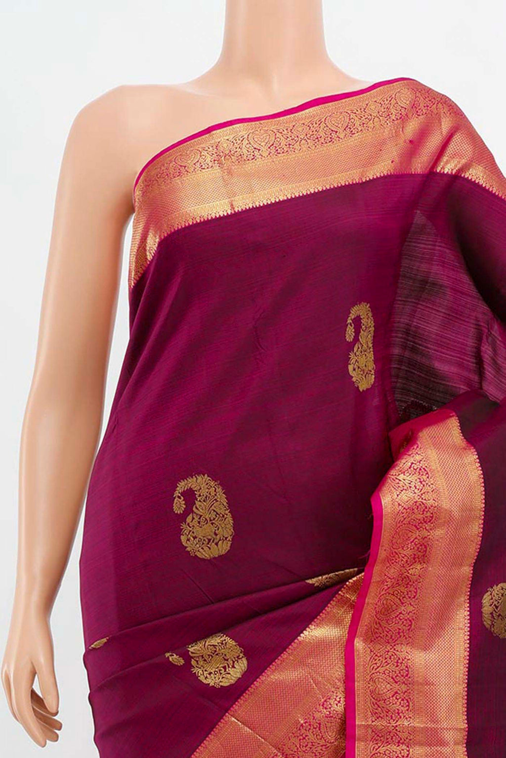 Border image of Magenta Kanchipuram Silk Saree with Zari Butta on the body and Silk Border. 