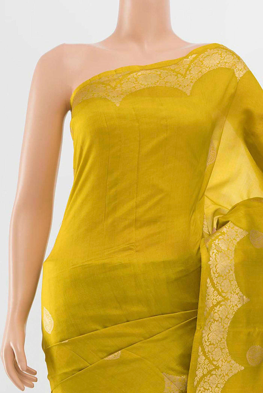 Border image of Mehandi Green Banarasi Raw Silk Saree with Zari Butta on the body and Silk Border