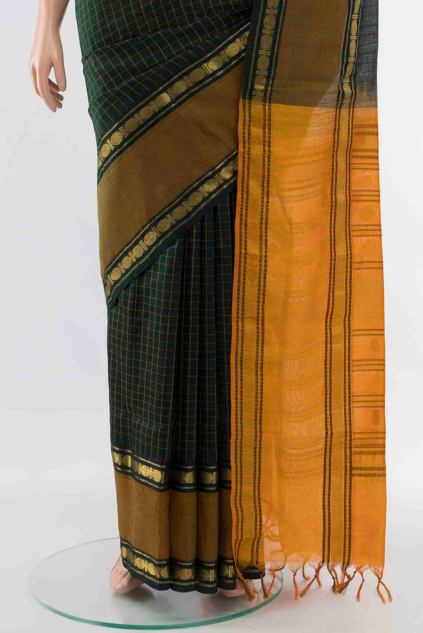 pleats pallu
