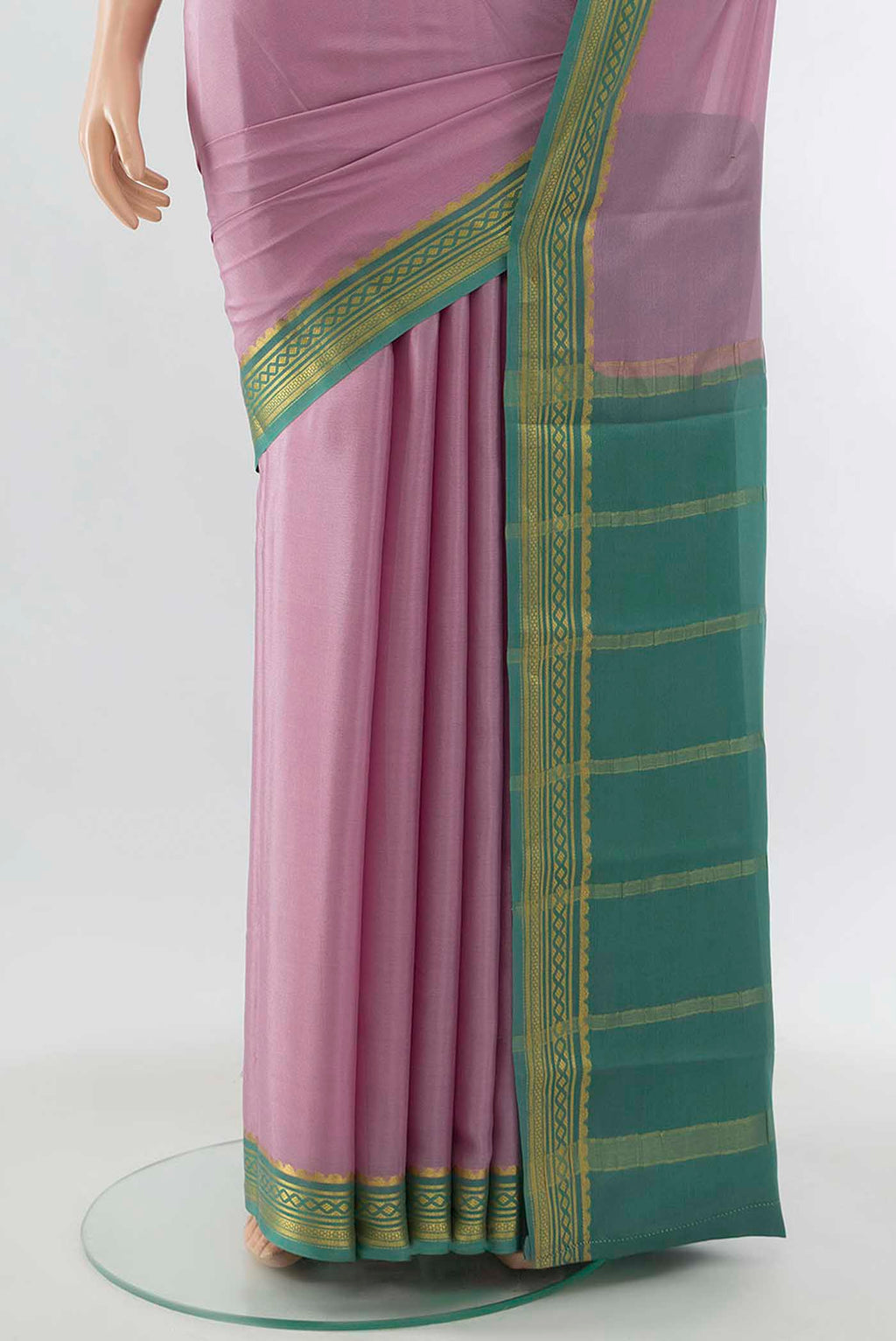 pleats pallu