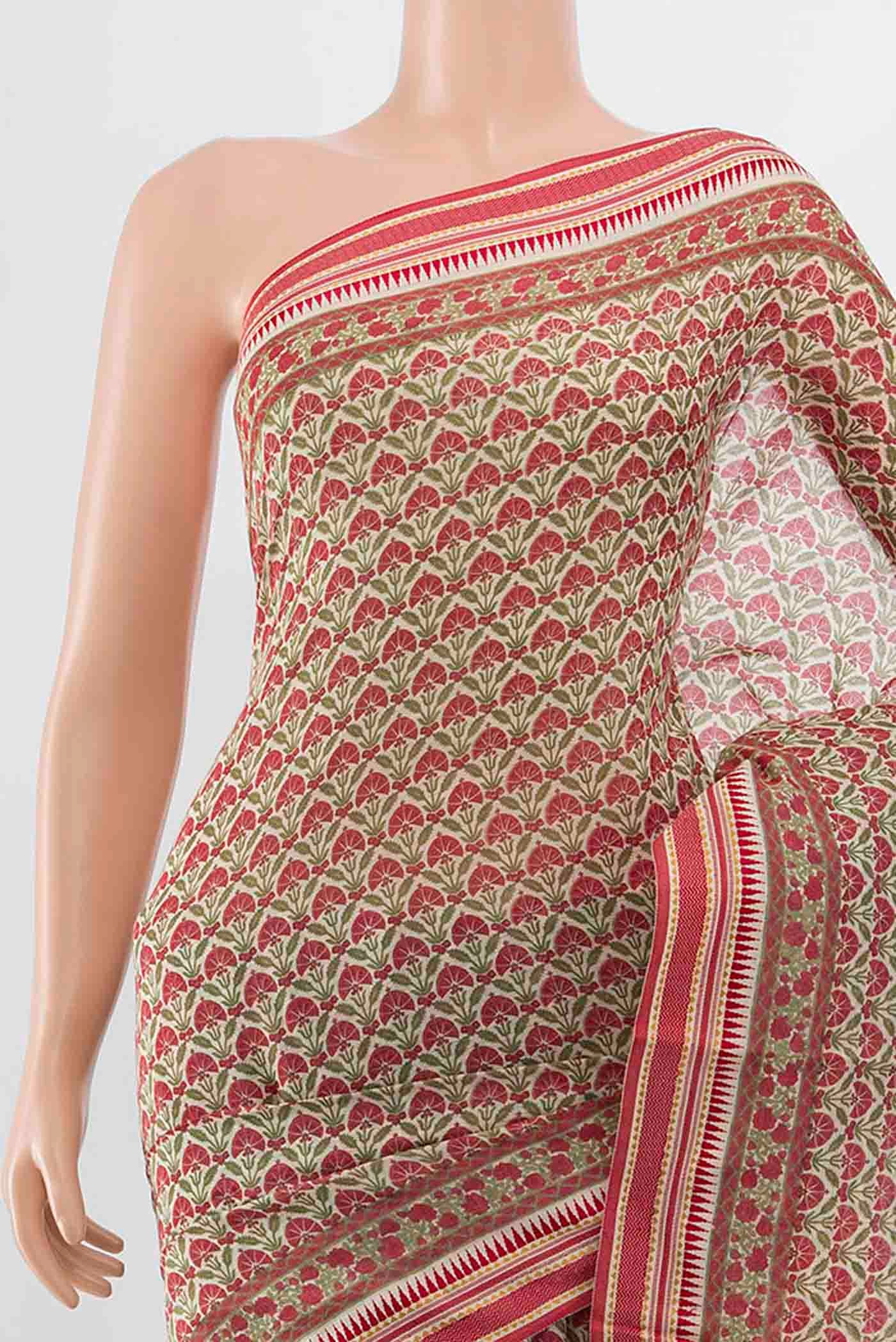Border image of Red Maheshwari Silk Cotton Saree with Thread Butta on the body and Silk Border