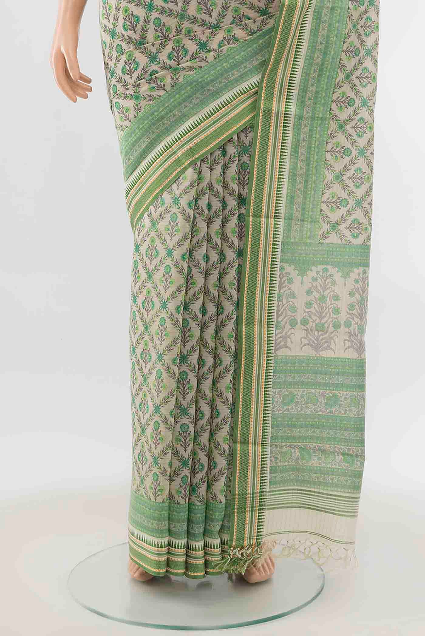 Pleats and pallu of Light Green Maheshwari Silk Cotton Saree with Zari Butta on the body and Fancy Border