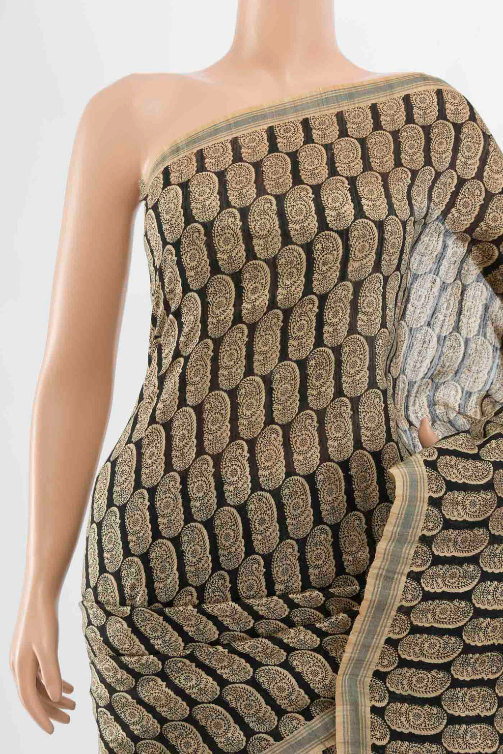 Border image of Black Tussar Silk Saree with Zari Butta on the body and Silk Border