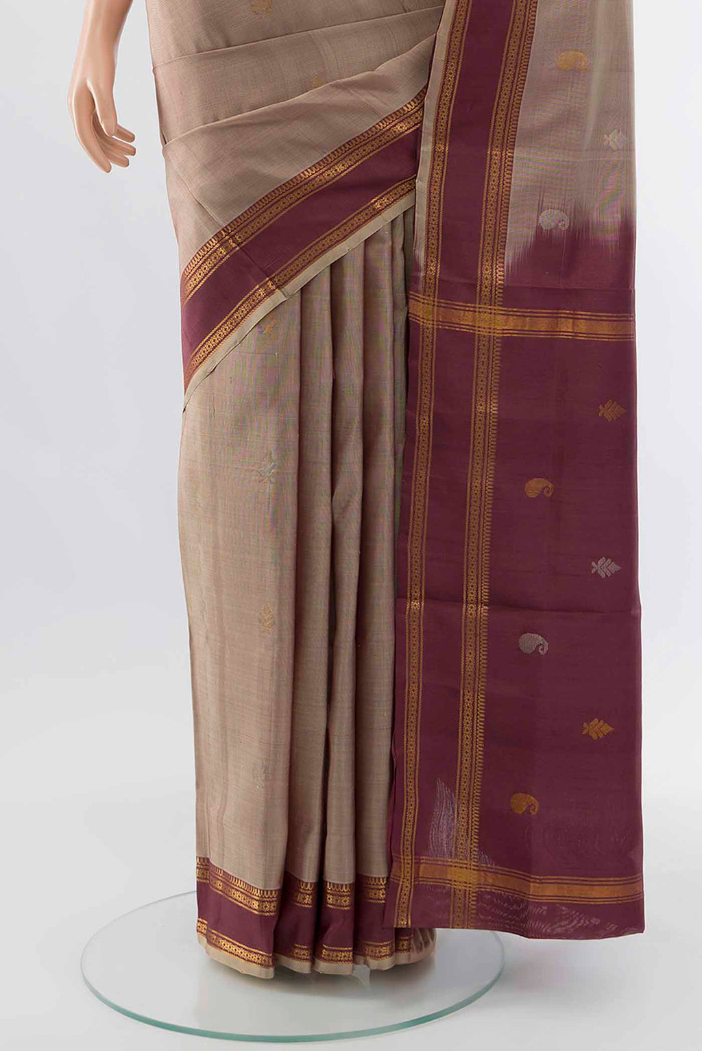 pleats pallu