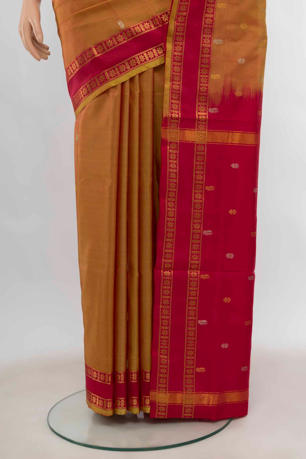 pleats pallu