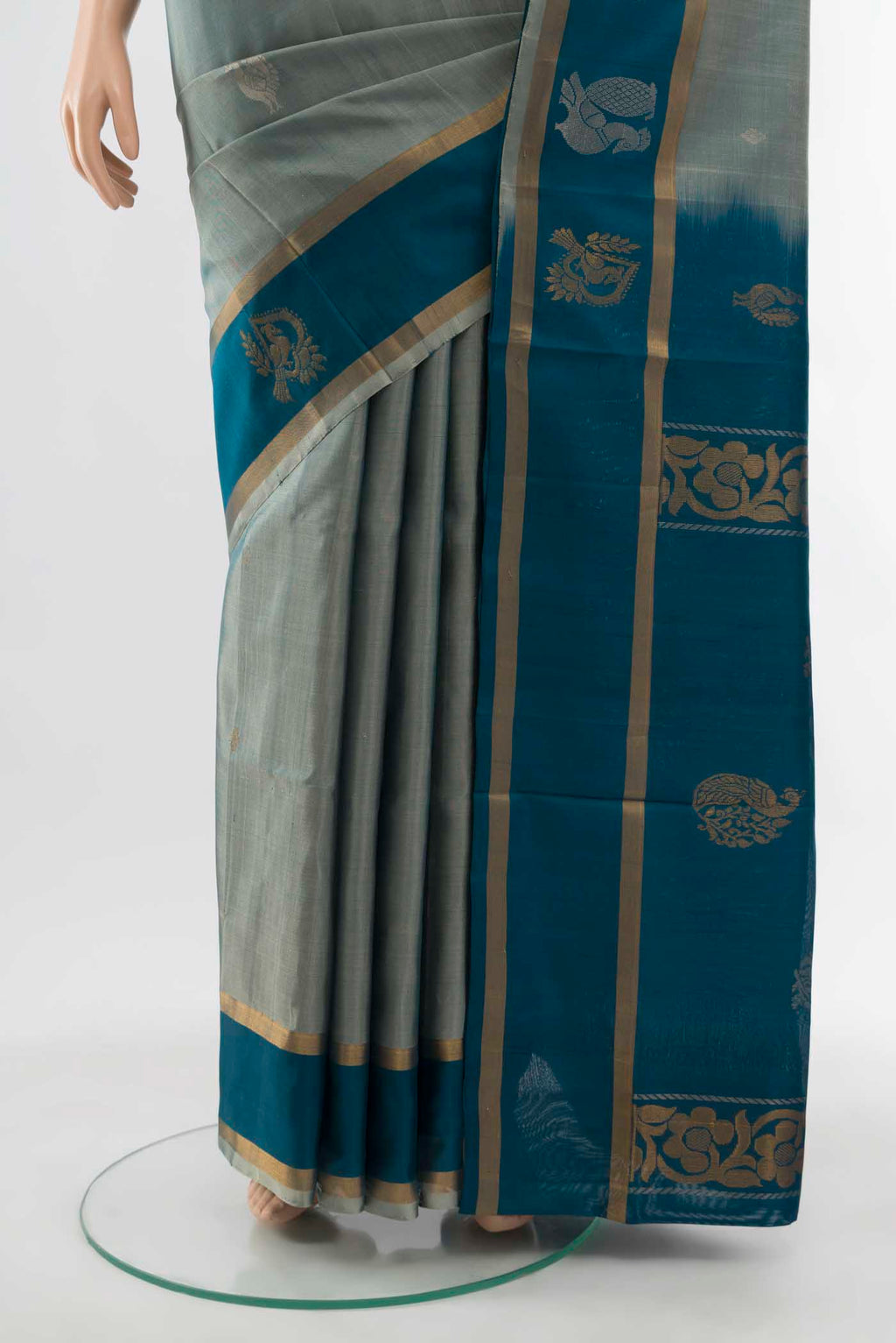 pleats pallu
