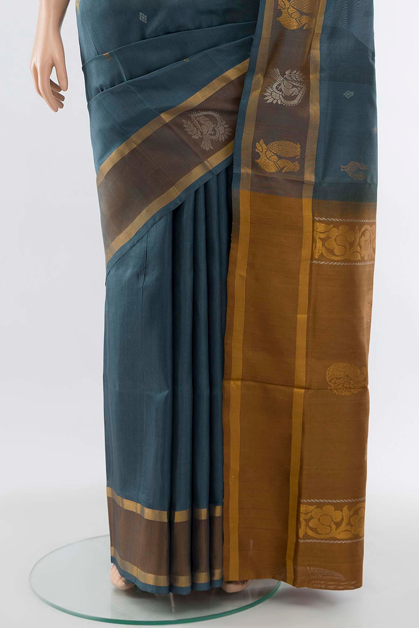 pleats pallu